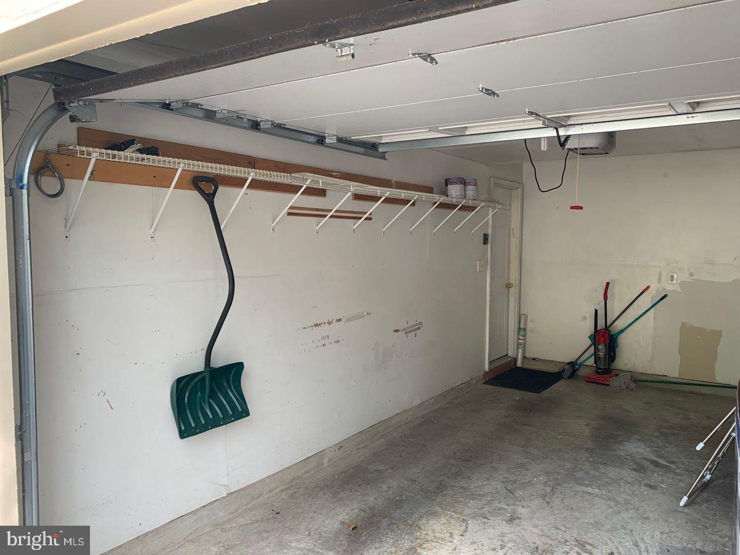 ROCKVILLE - Residential Lease