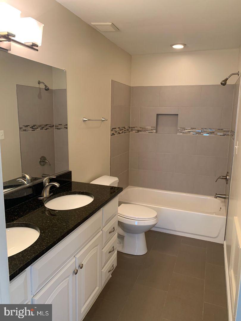 ROCKVILLE - Residential Lease