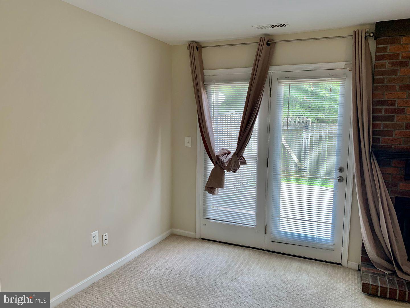 ROCKVILLE - Residential Lease