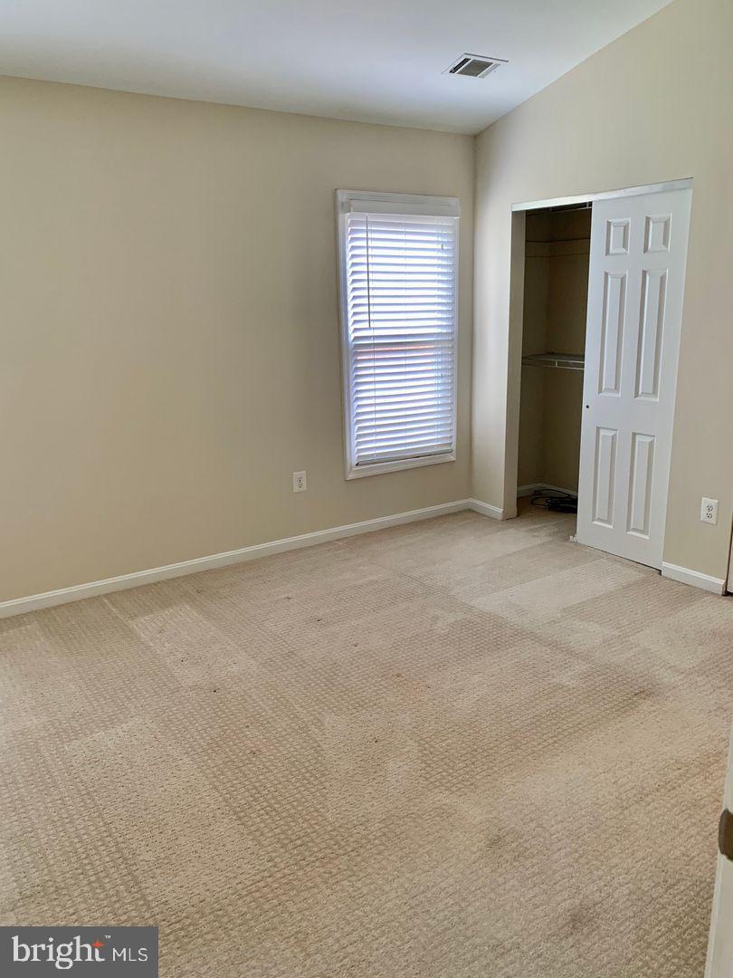 ROCKVILLE - Residential Lease