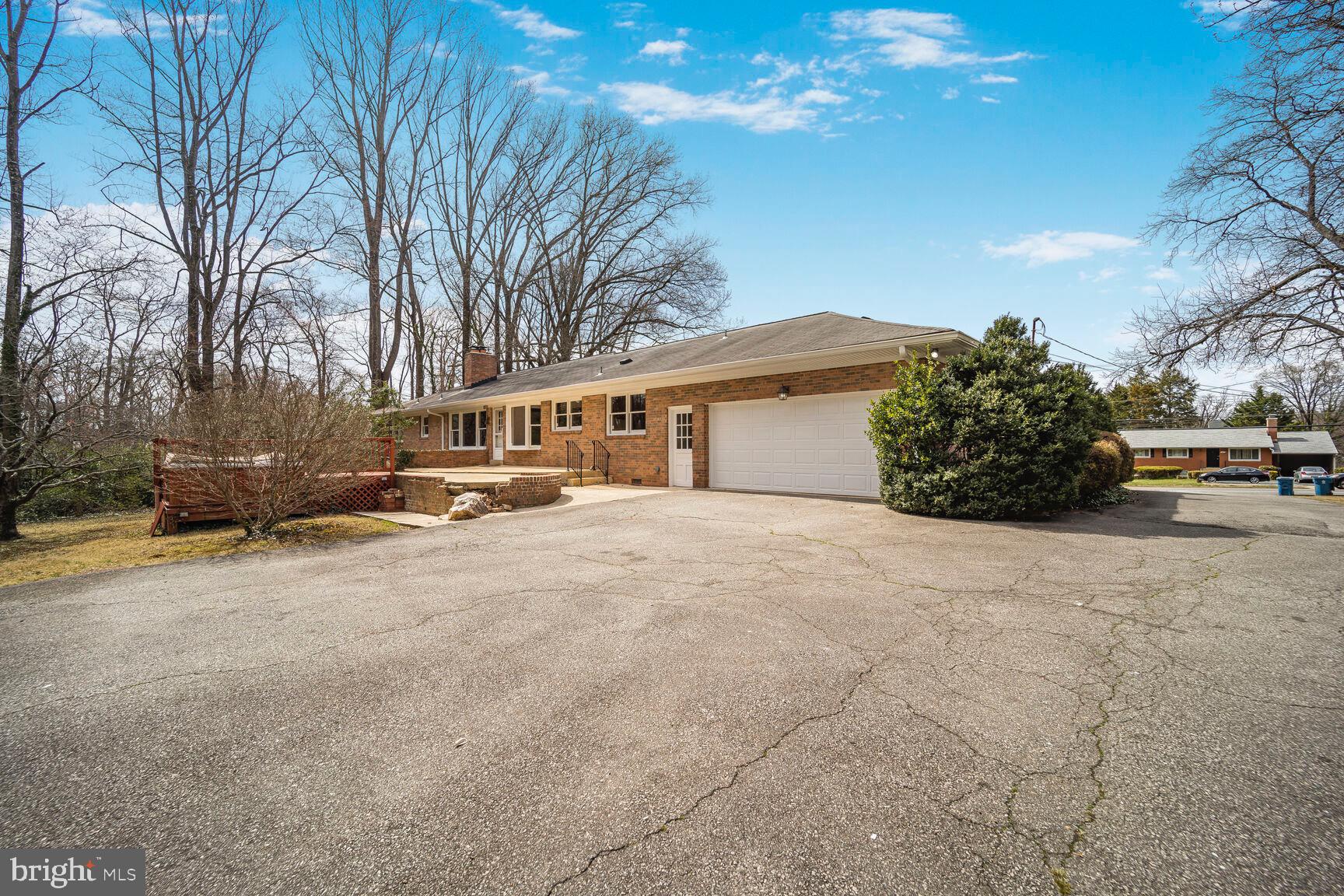 BROOK HILLS ESTATE - Residential