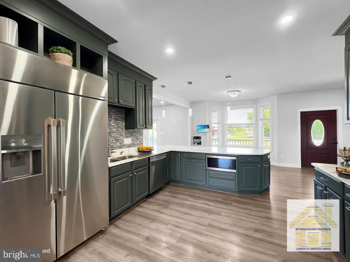 WALNUT HILLS - Residential