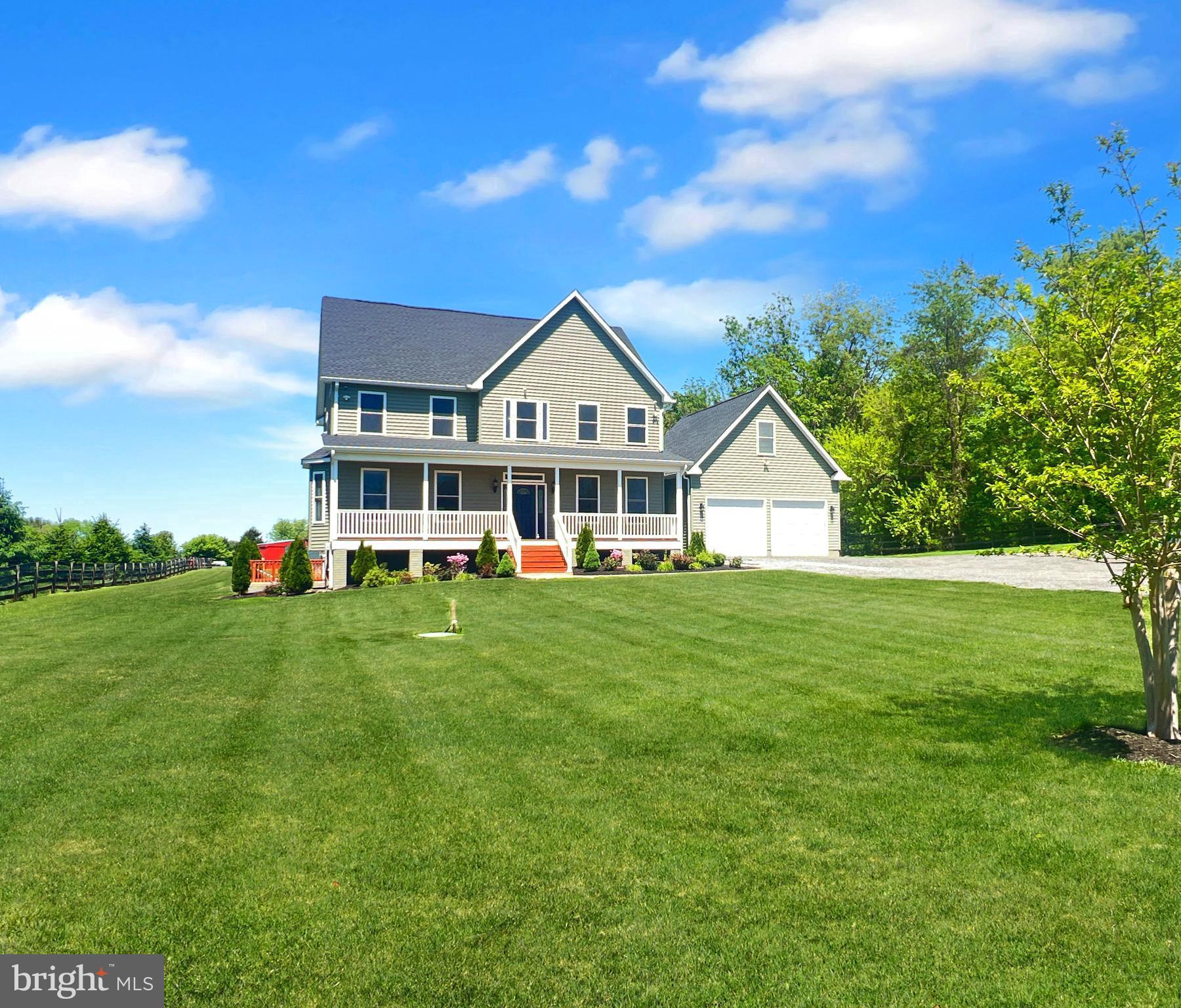 WALNUT HILLS - Residential