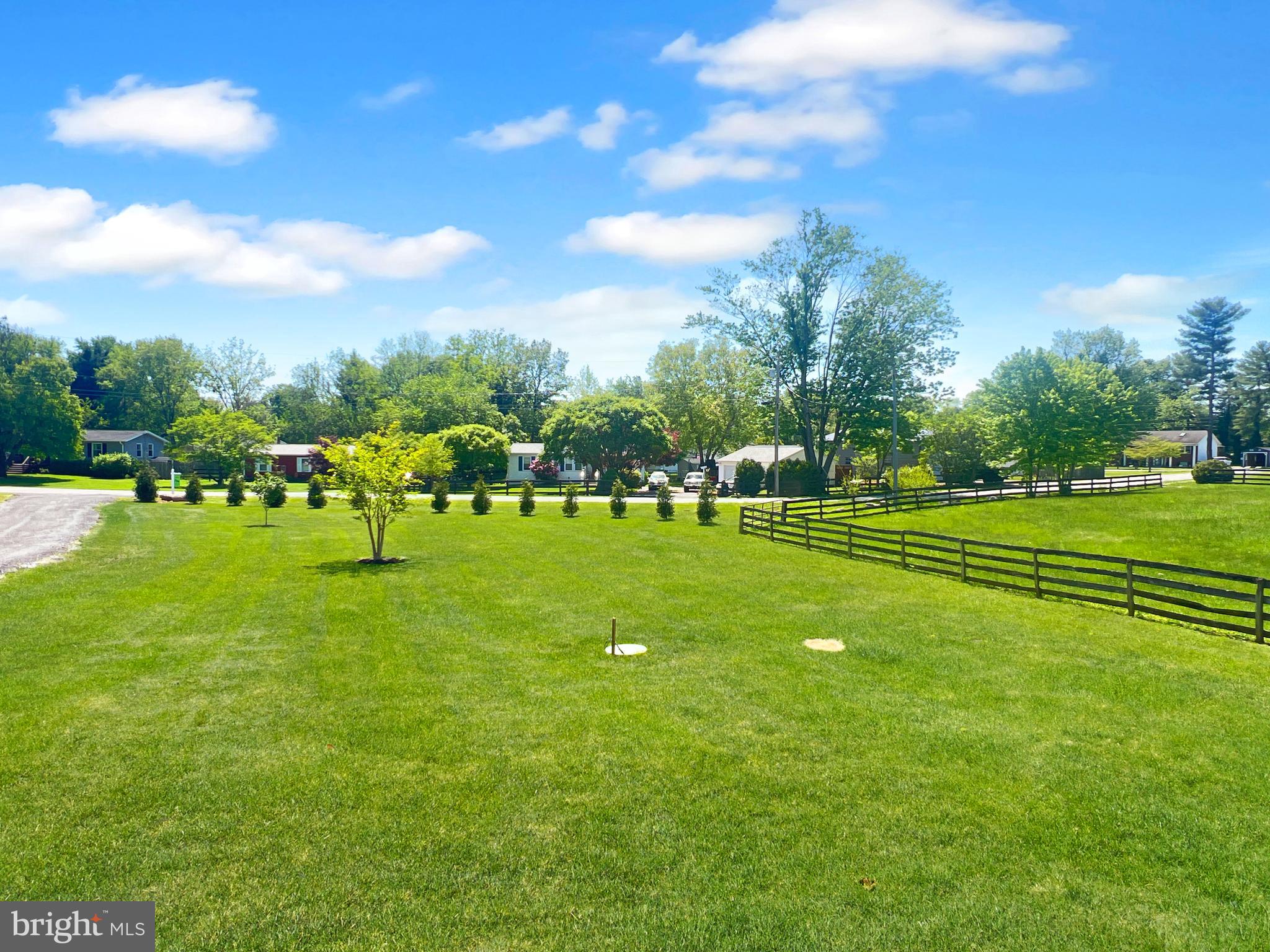 WALNUT HILLS - Residential