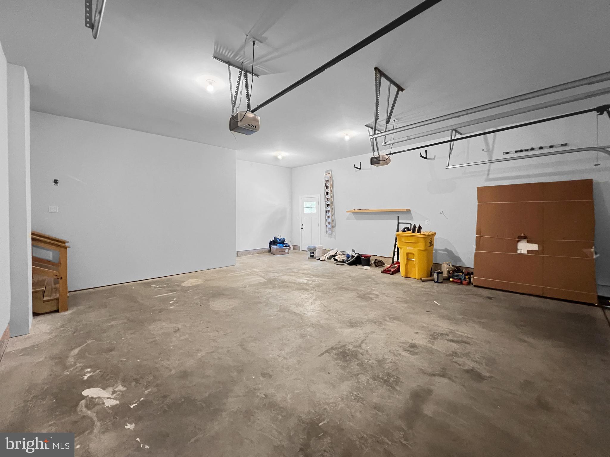 WALNUT HILLS - Residential