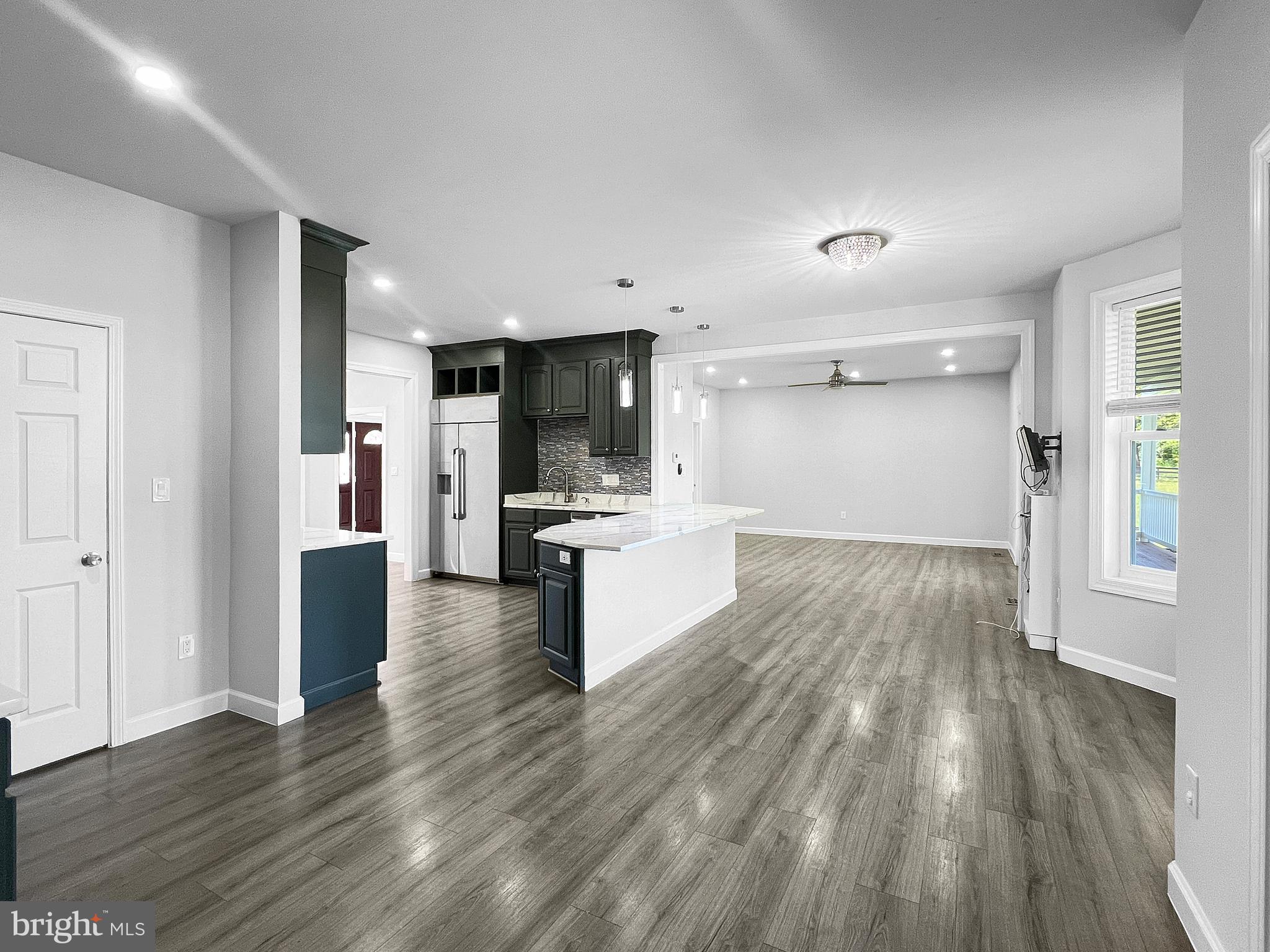 WALNUT HILLS - Residential