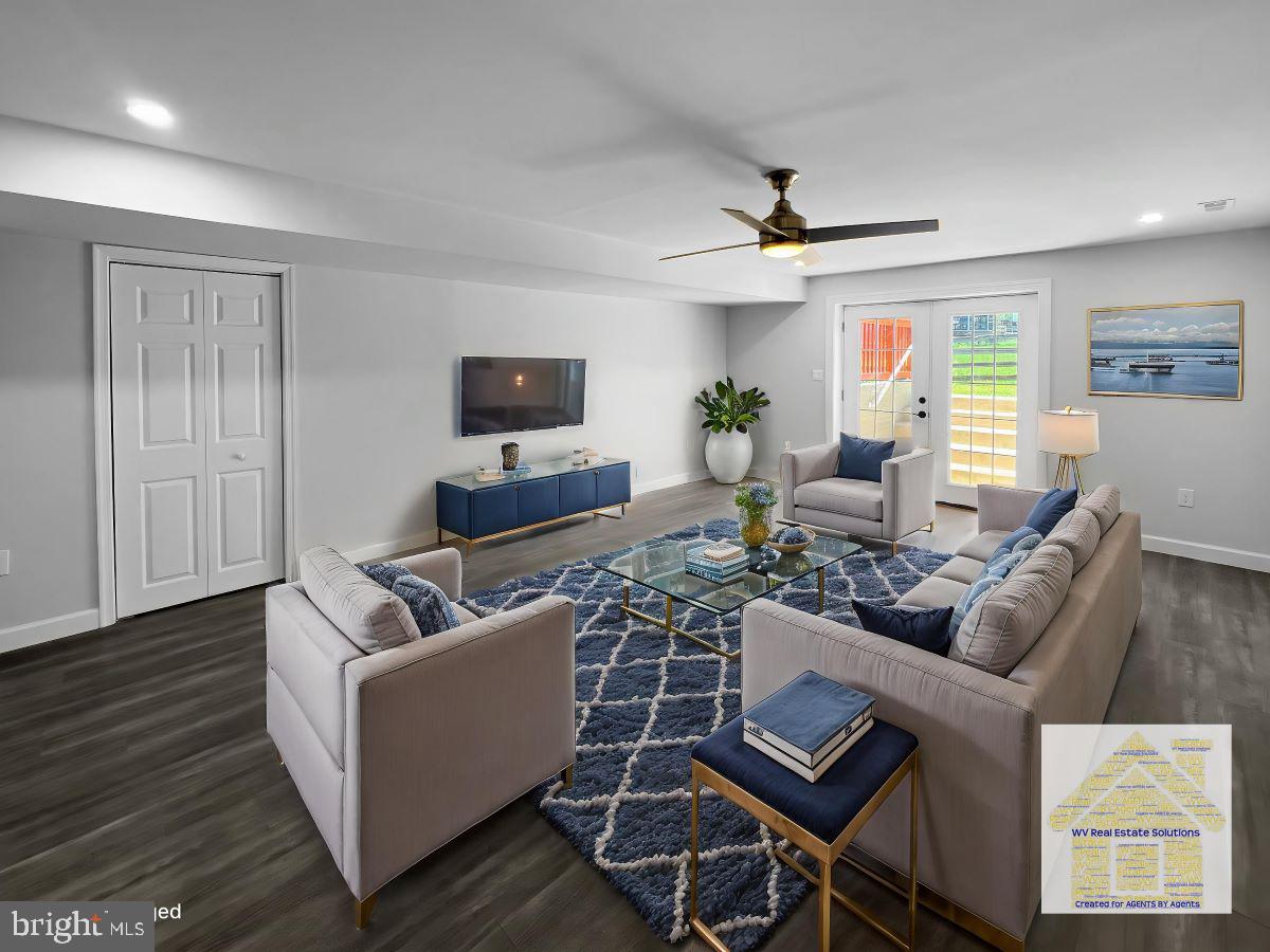 WALNUT HILLS - Residential