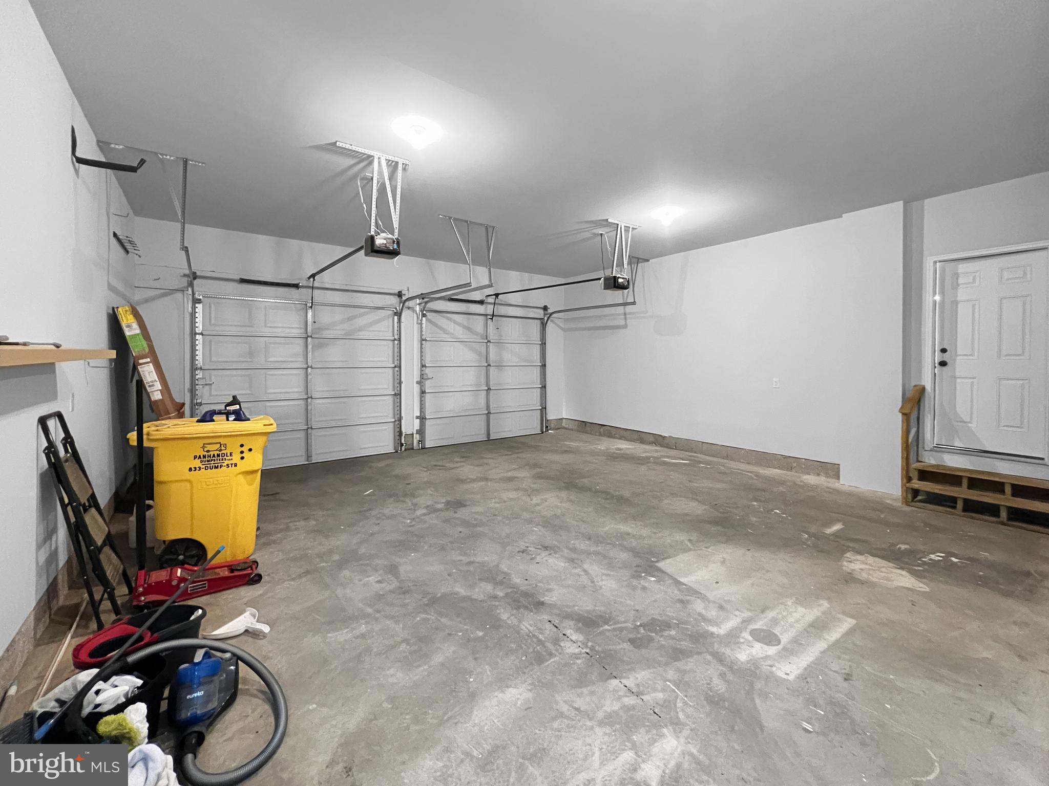 WALNUT HILLS - Residential