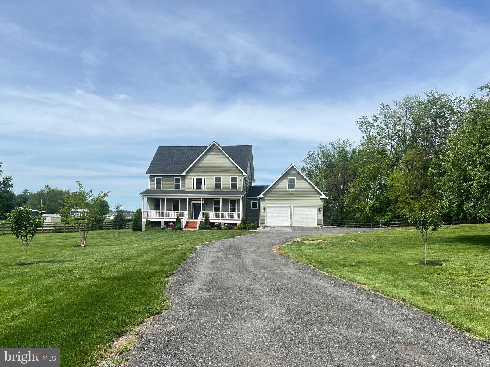 WALNUT HILLS - Residential