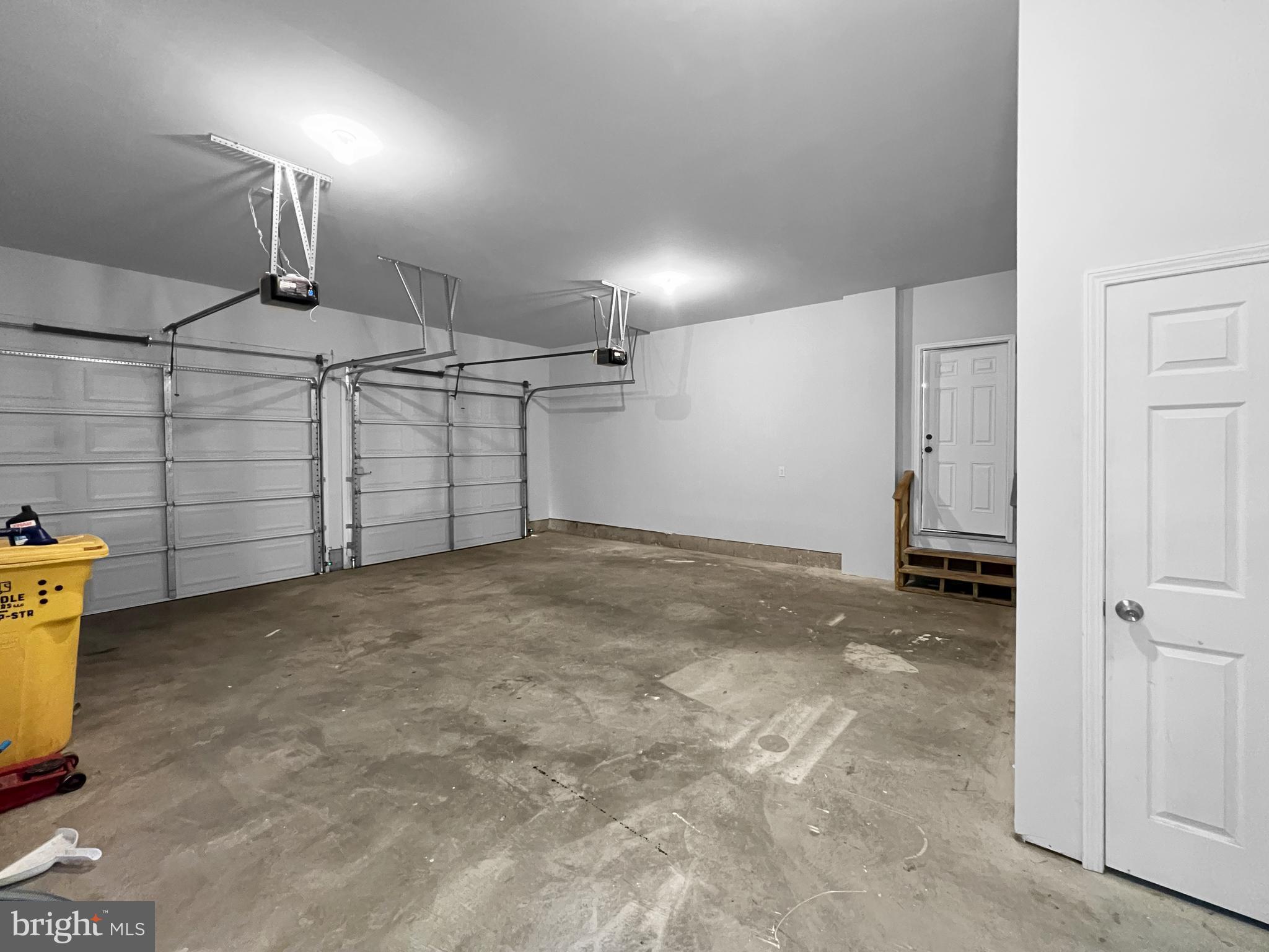 WALNUT HILLS - Residential