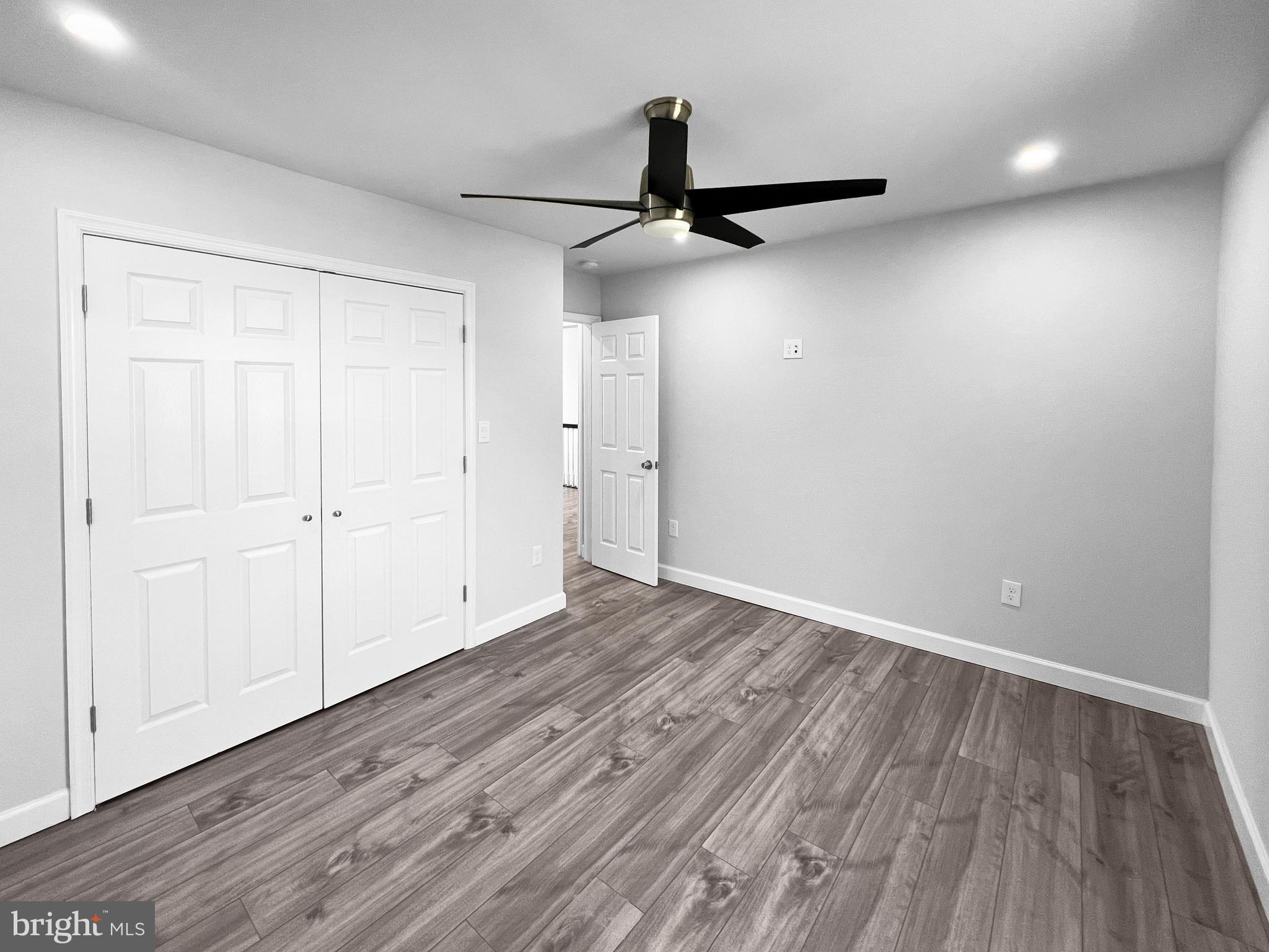 WALNUT HILLS - Residential