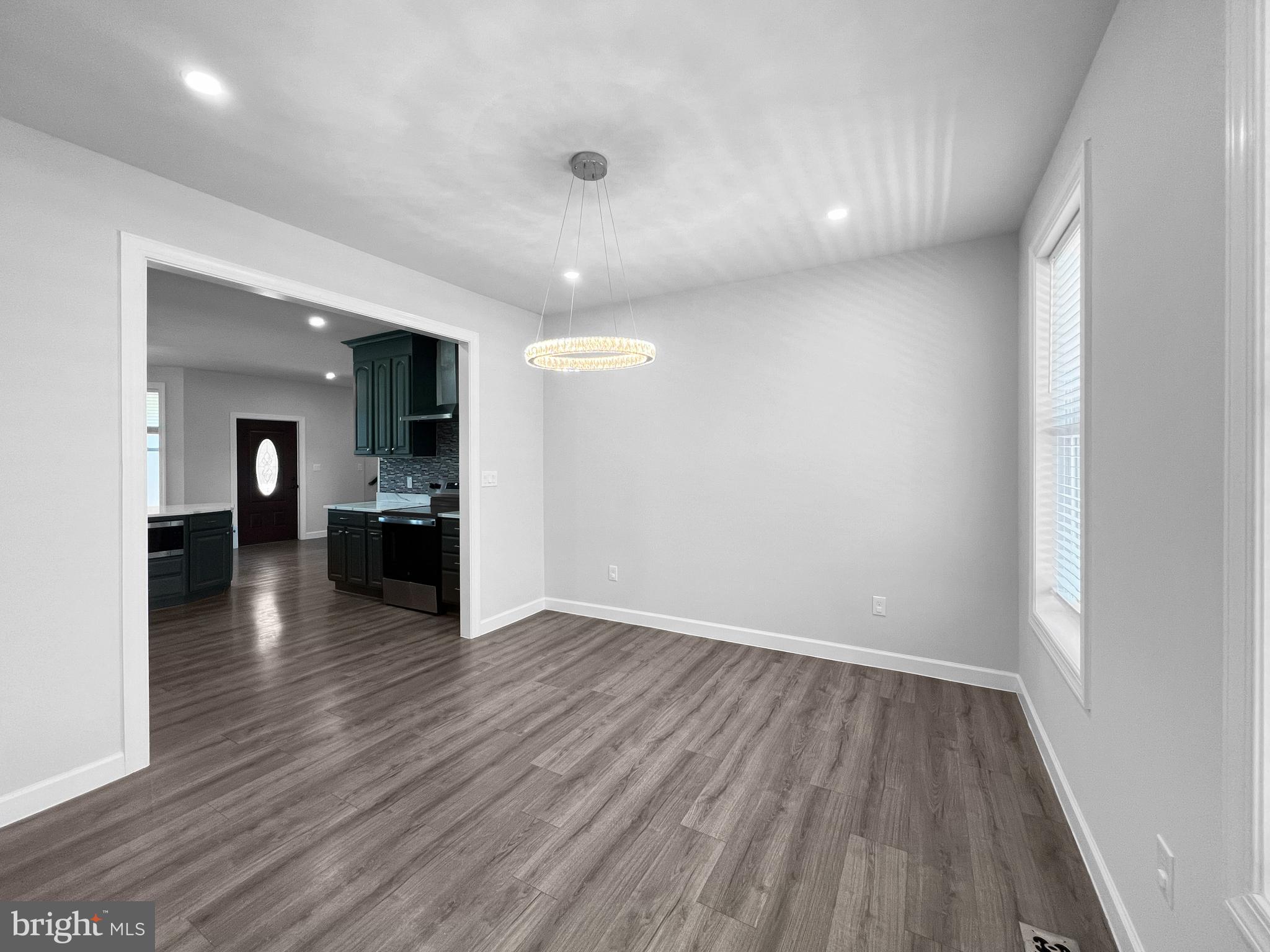 WALNUT HILLS - Residential