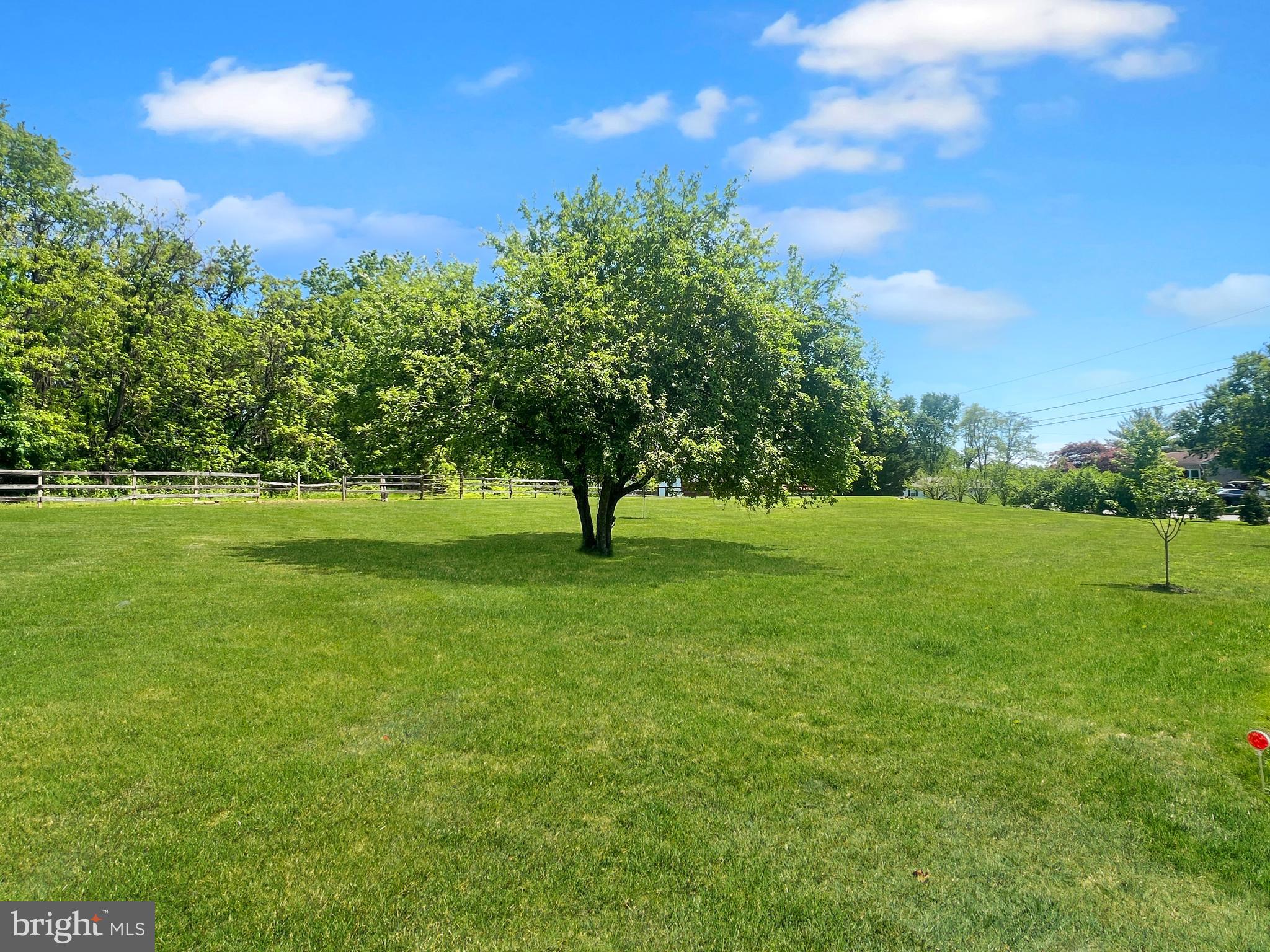 WALNUT HILLS - Residential