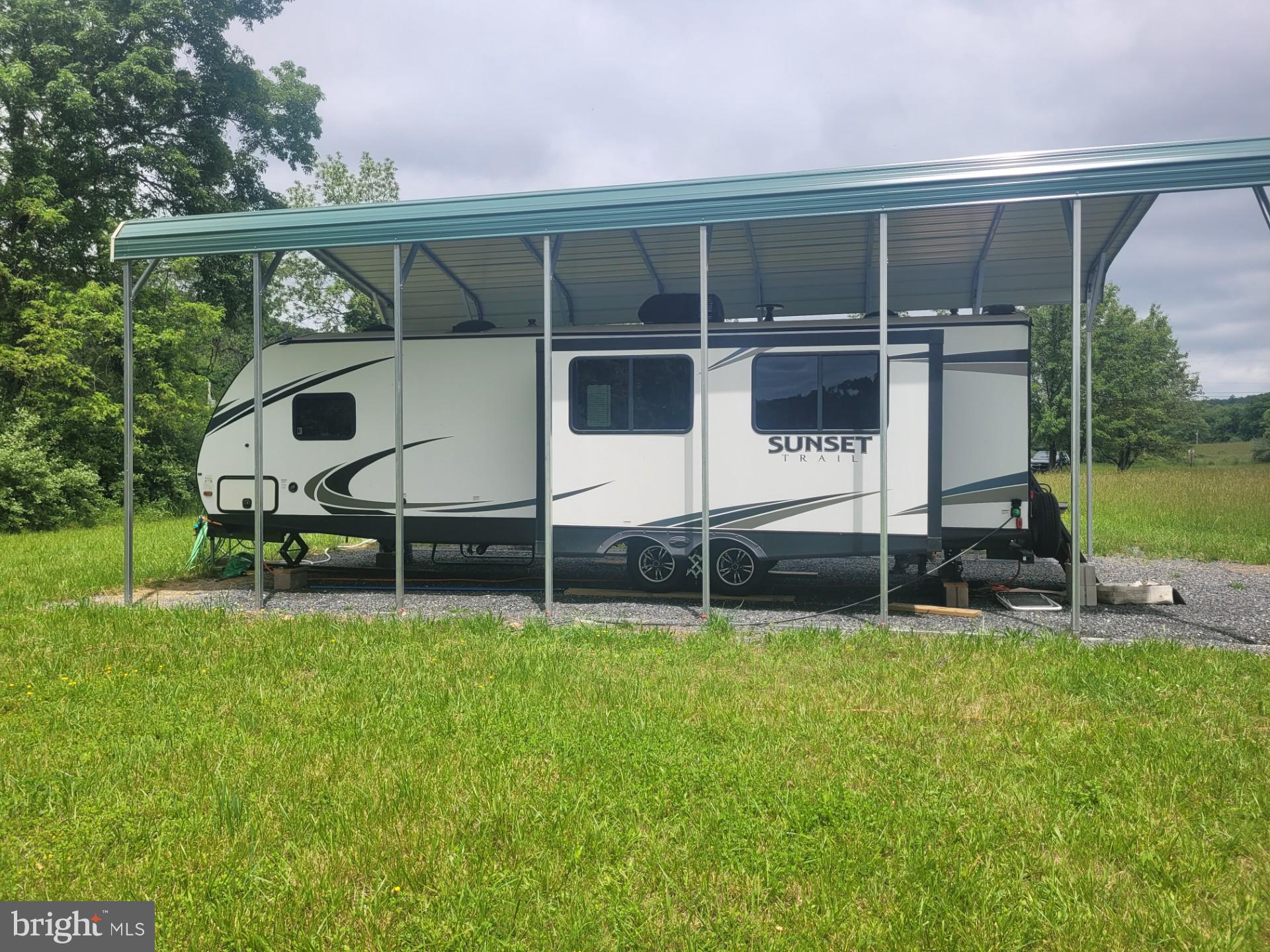 CACAPON RAPIDS - Land