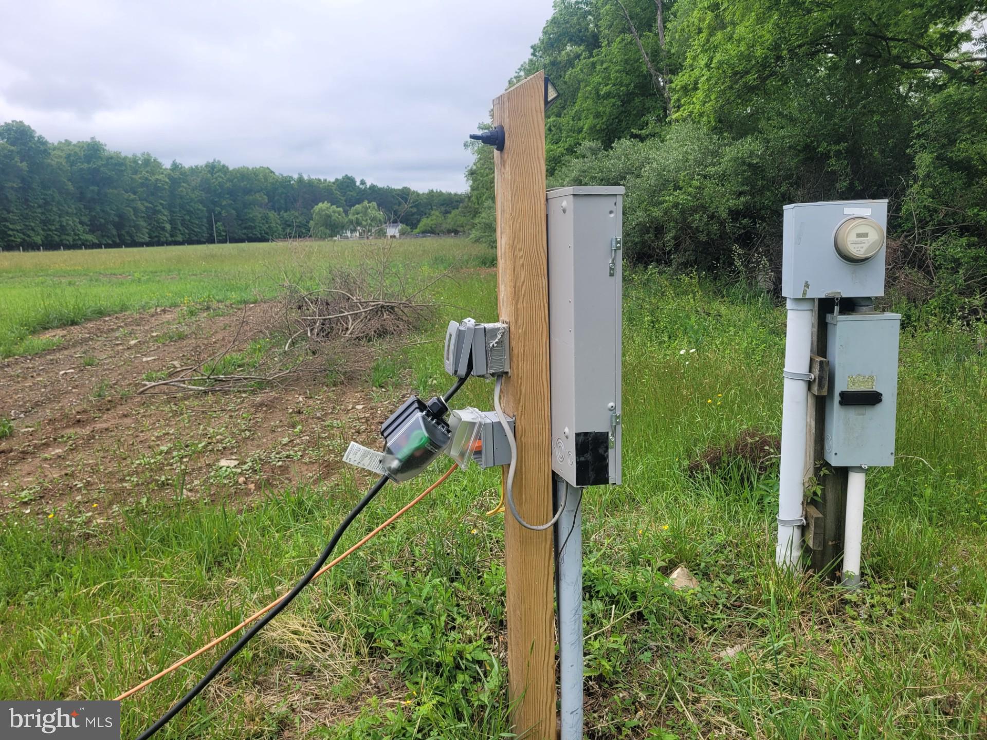 CACAPON RAPIDS - Land