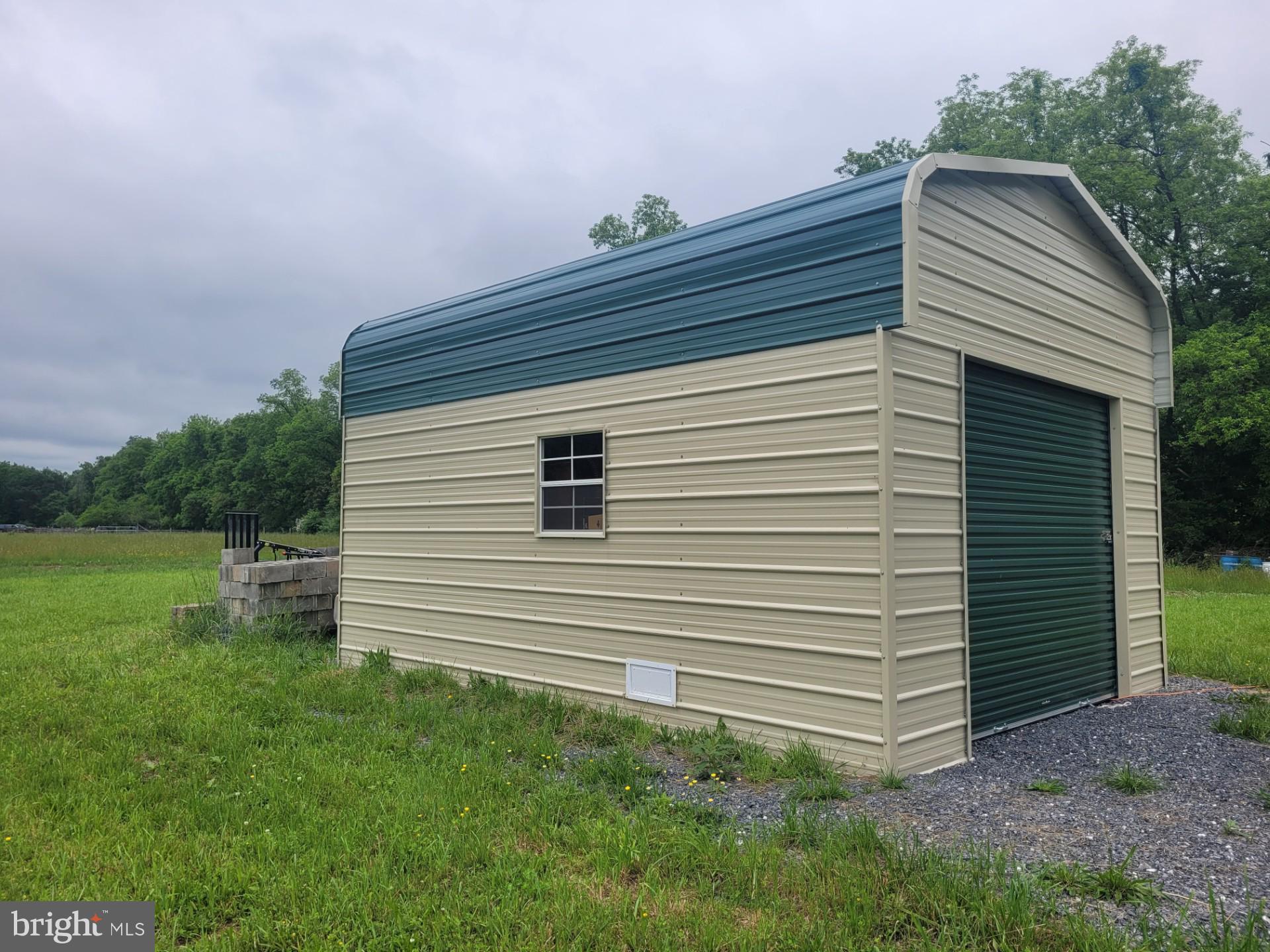 CACAPON RAPIDS - Land