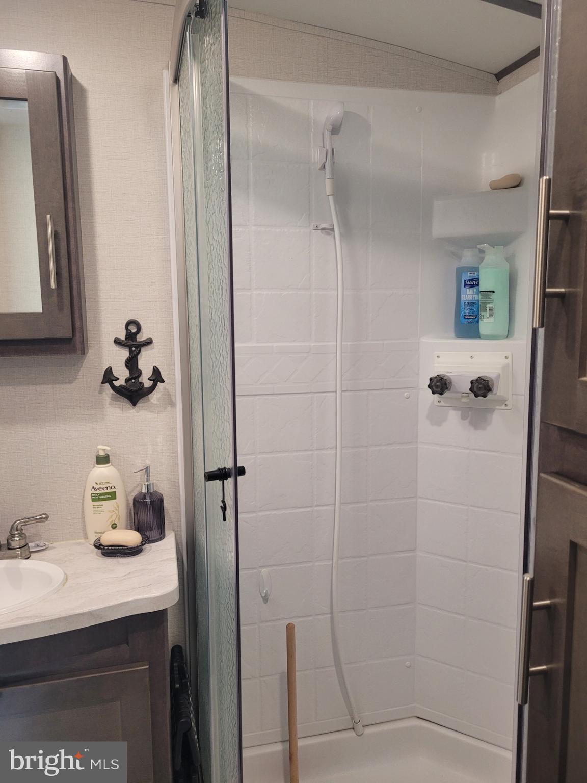 CACAPON RAPIDS - Land