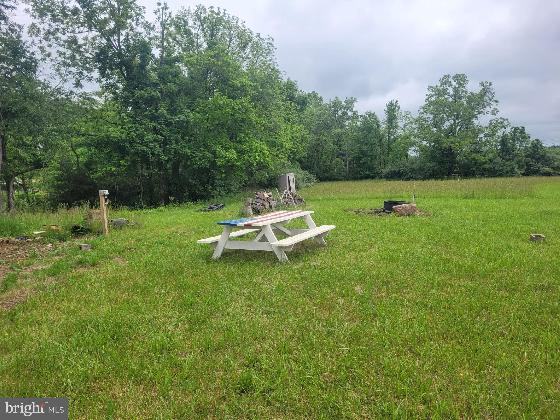 CACAPON RAPIDS - Land