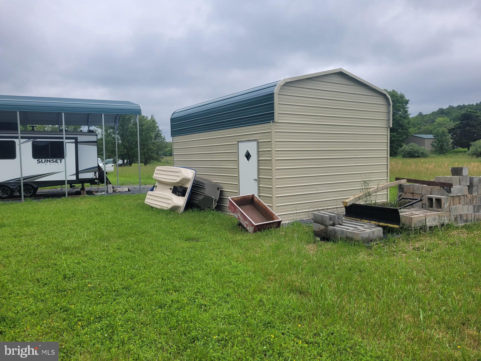 CACAPON RAPIDS - Land