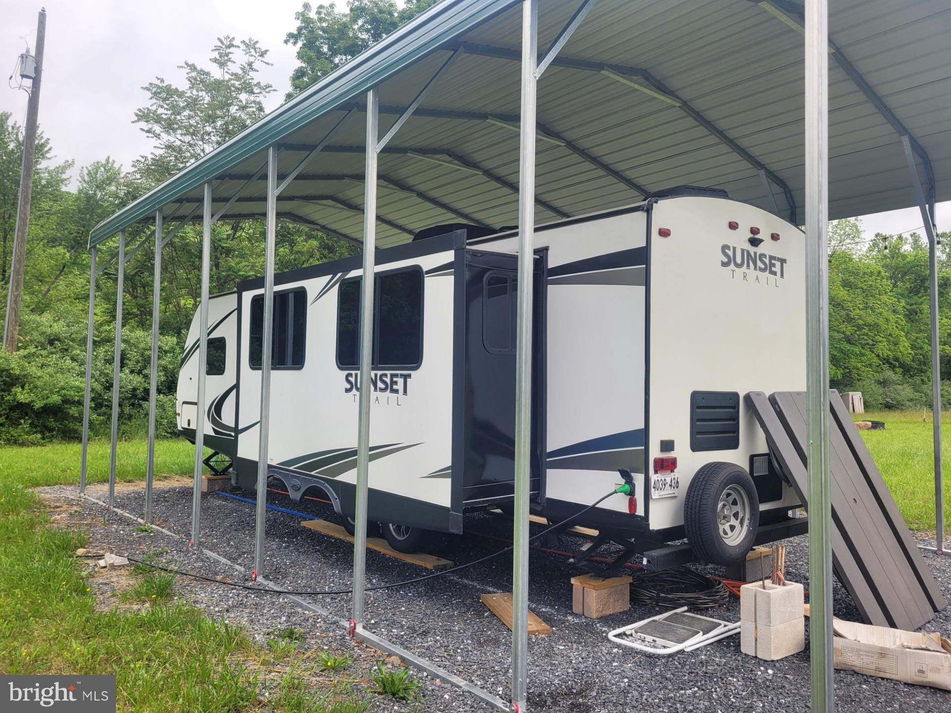 CACAPON RAPIDS - Land