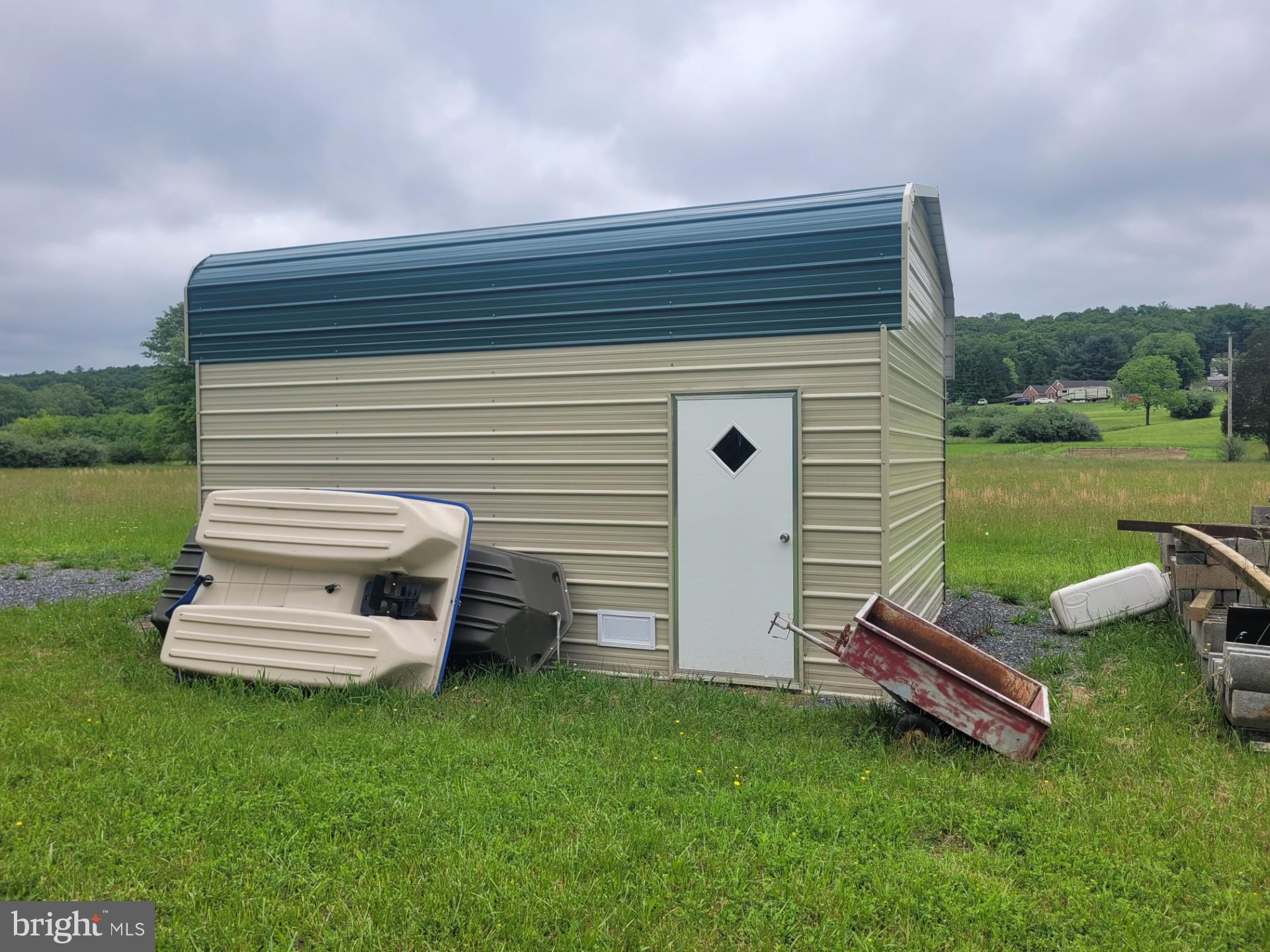 CACAPON RAPIDS - Land