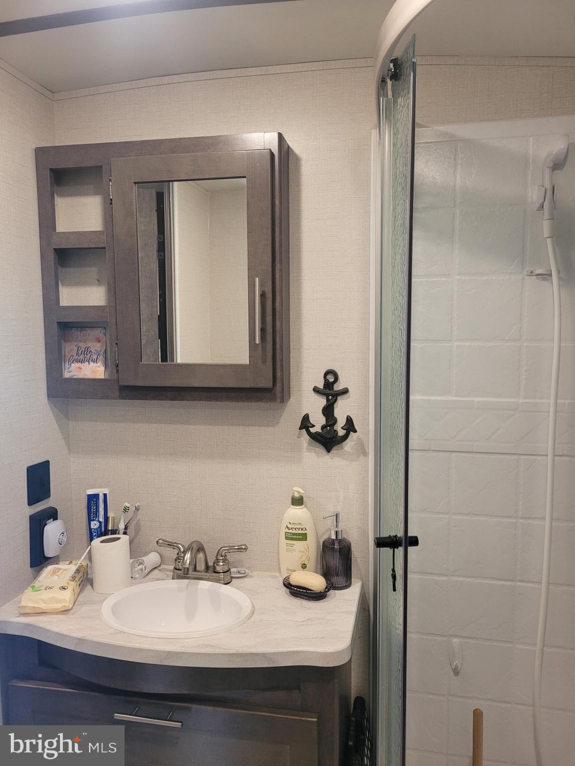 CACAPON RAPIDS - Land