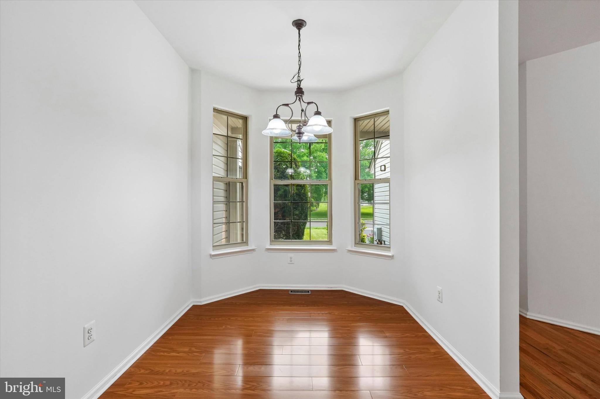 3891 NANLYN FARM CIRCLE