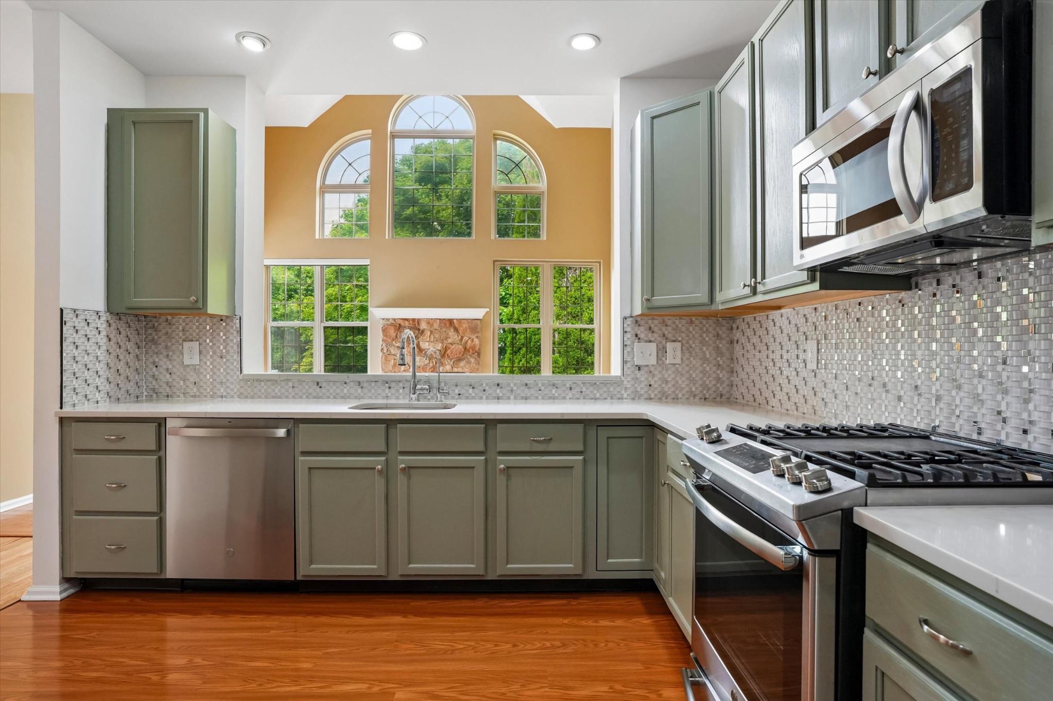 3891 NANLYN FARM CIRCLE