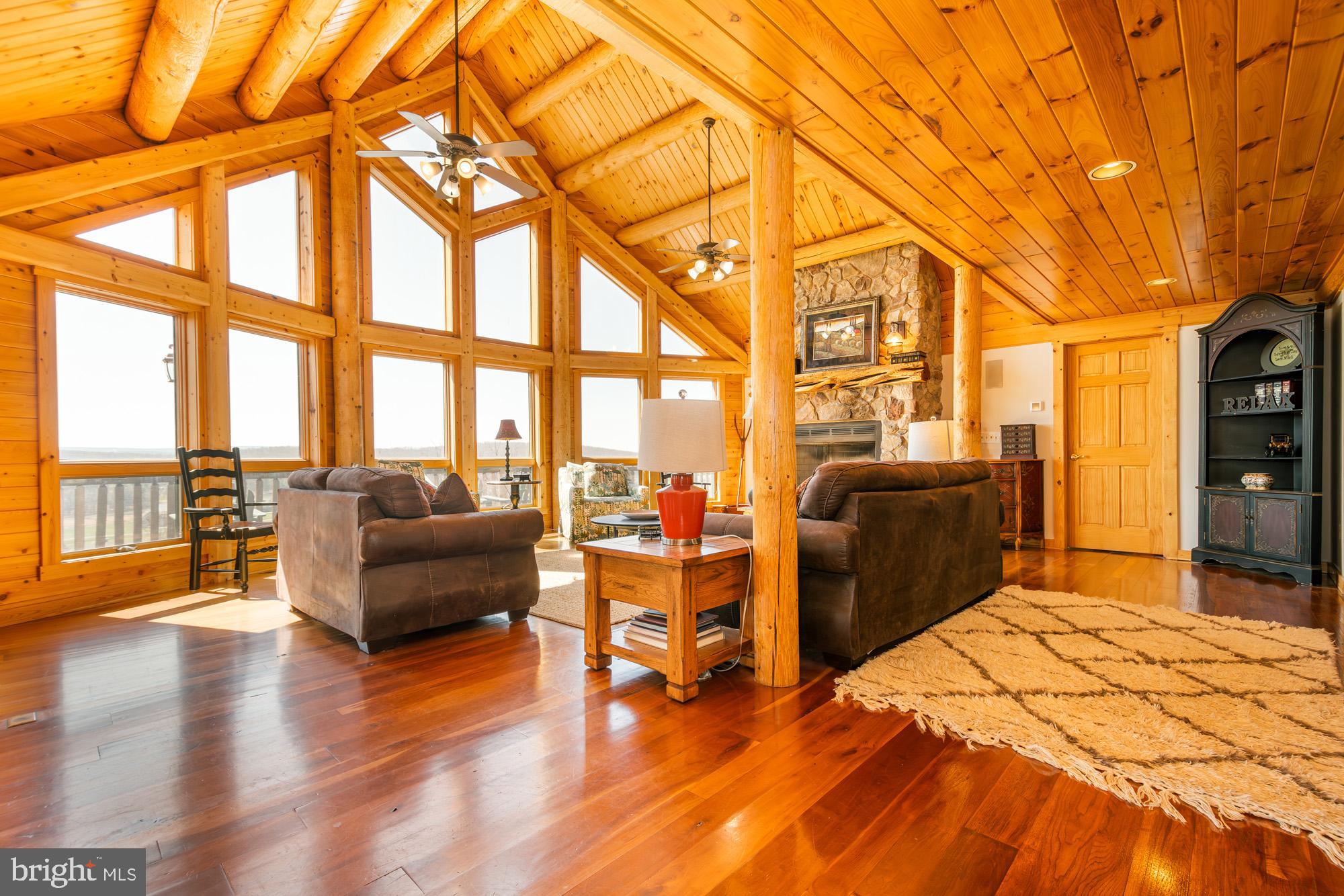 VISTAS OF WATERFRONT GREENS - Residential