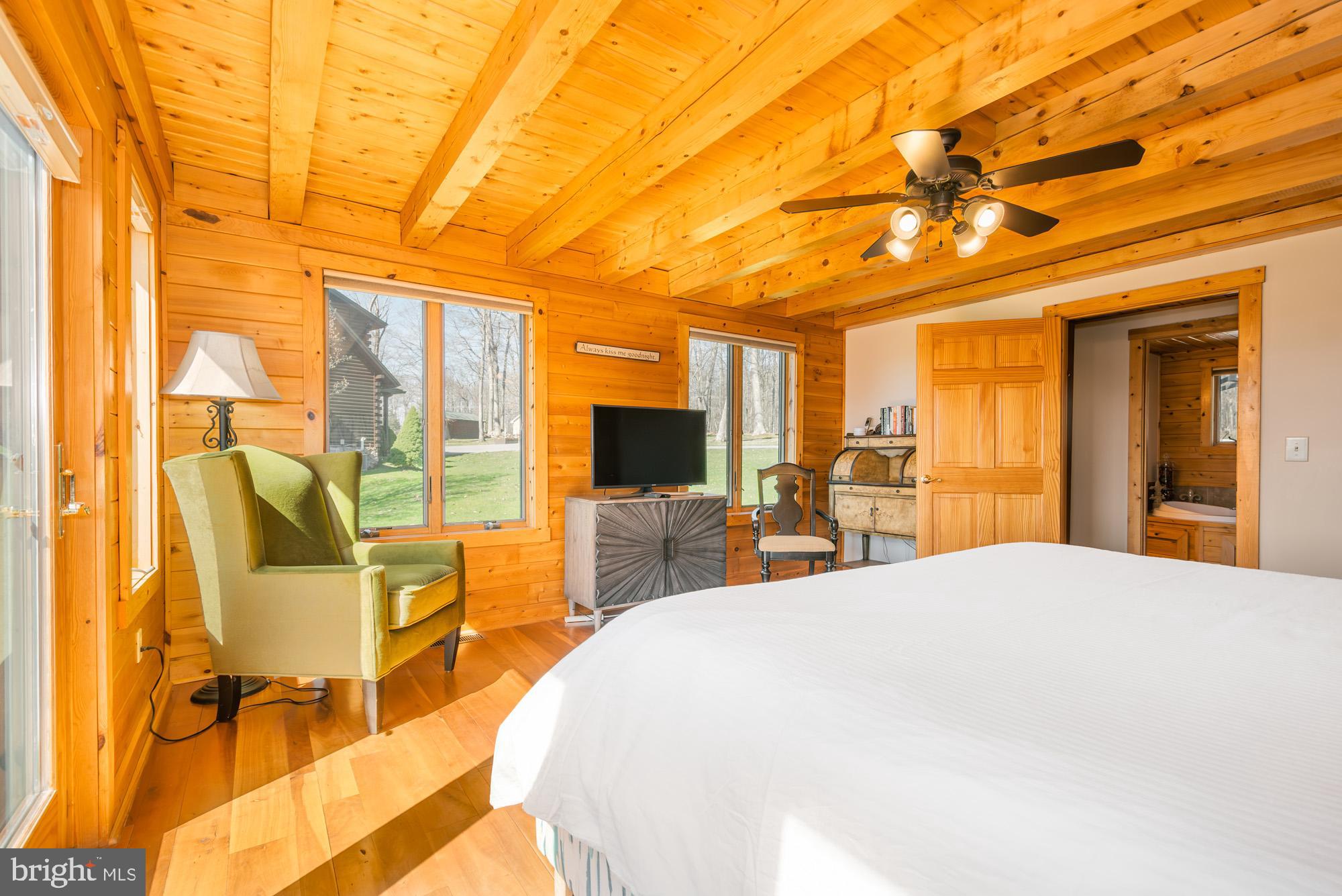 VISTAS OF WATERFRONT GREENS - Residential