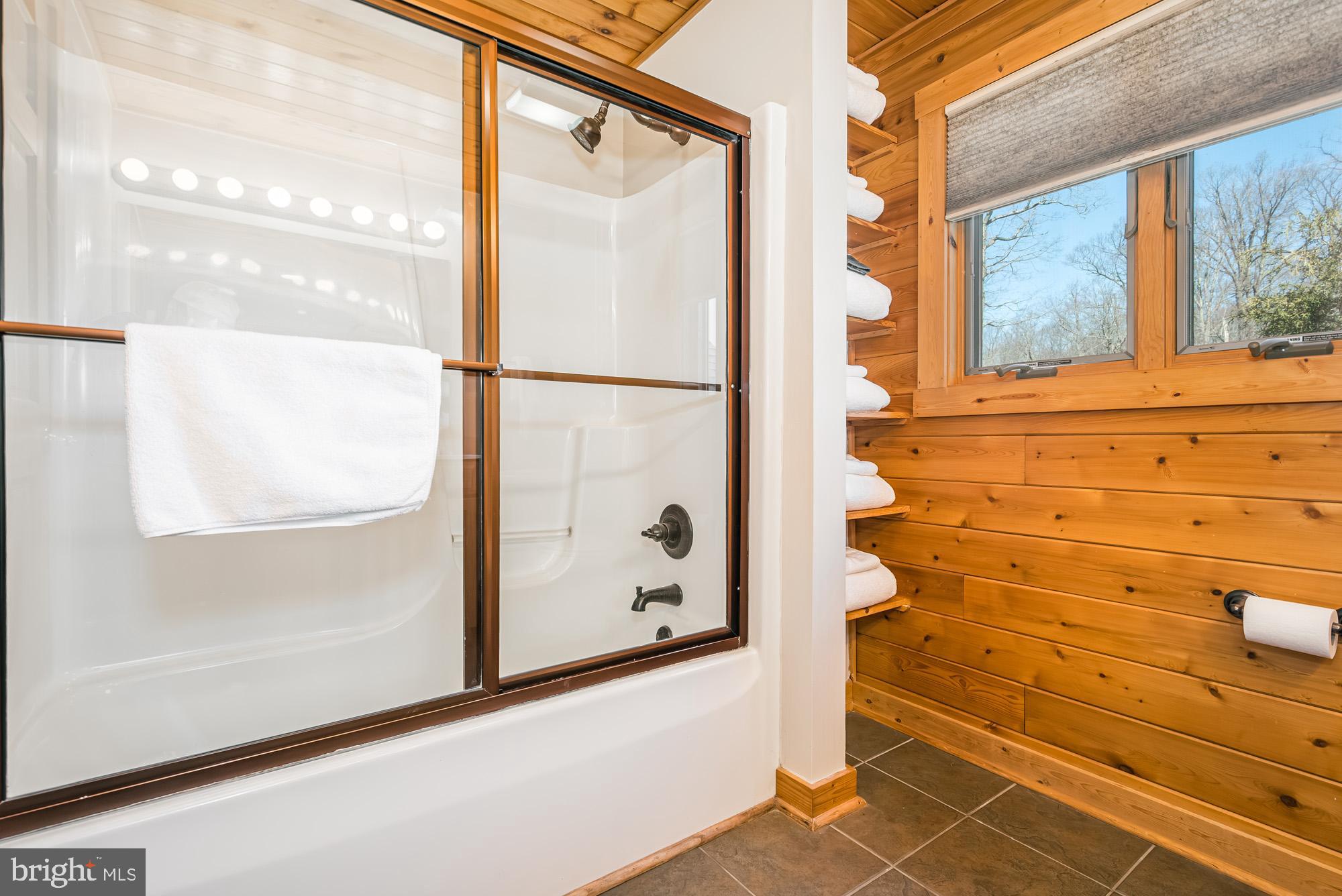 VISTAS OF WATERFRONT GREENS - Residential