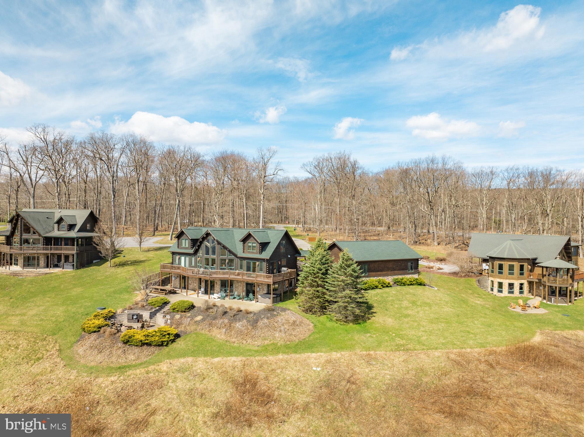 VISTAS OF WATERFRONT GREENS - Residential