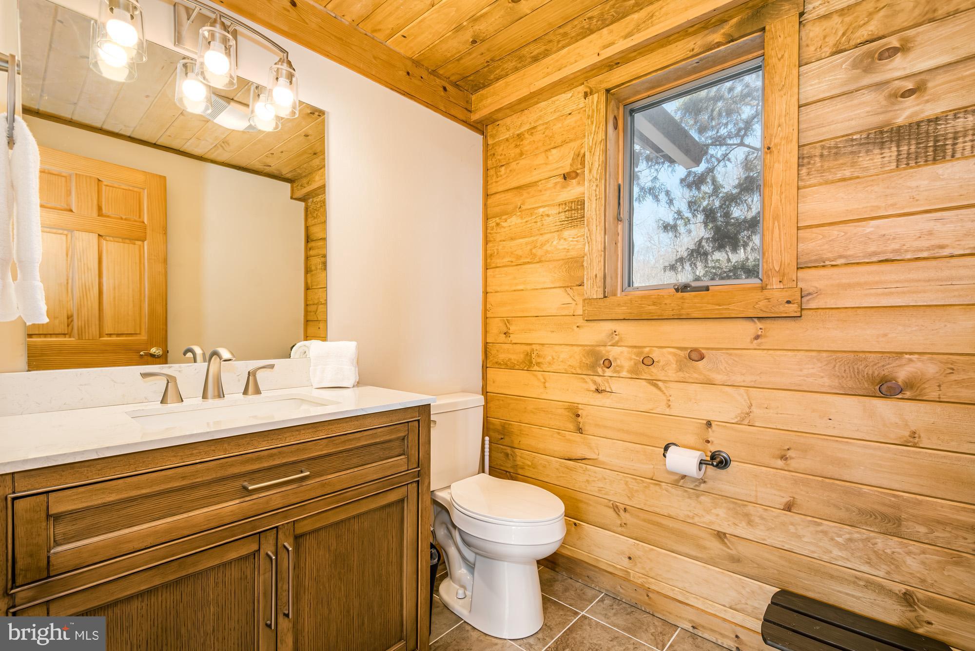 VISTAS OF WATERFRONT GREENS - Residential