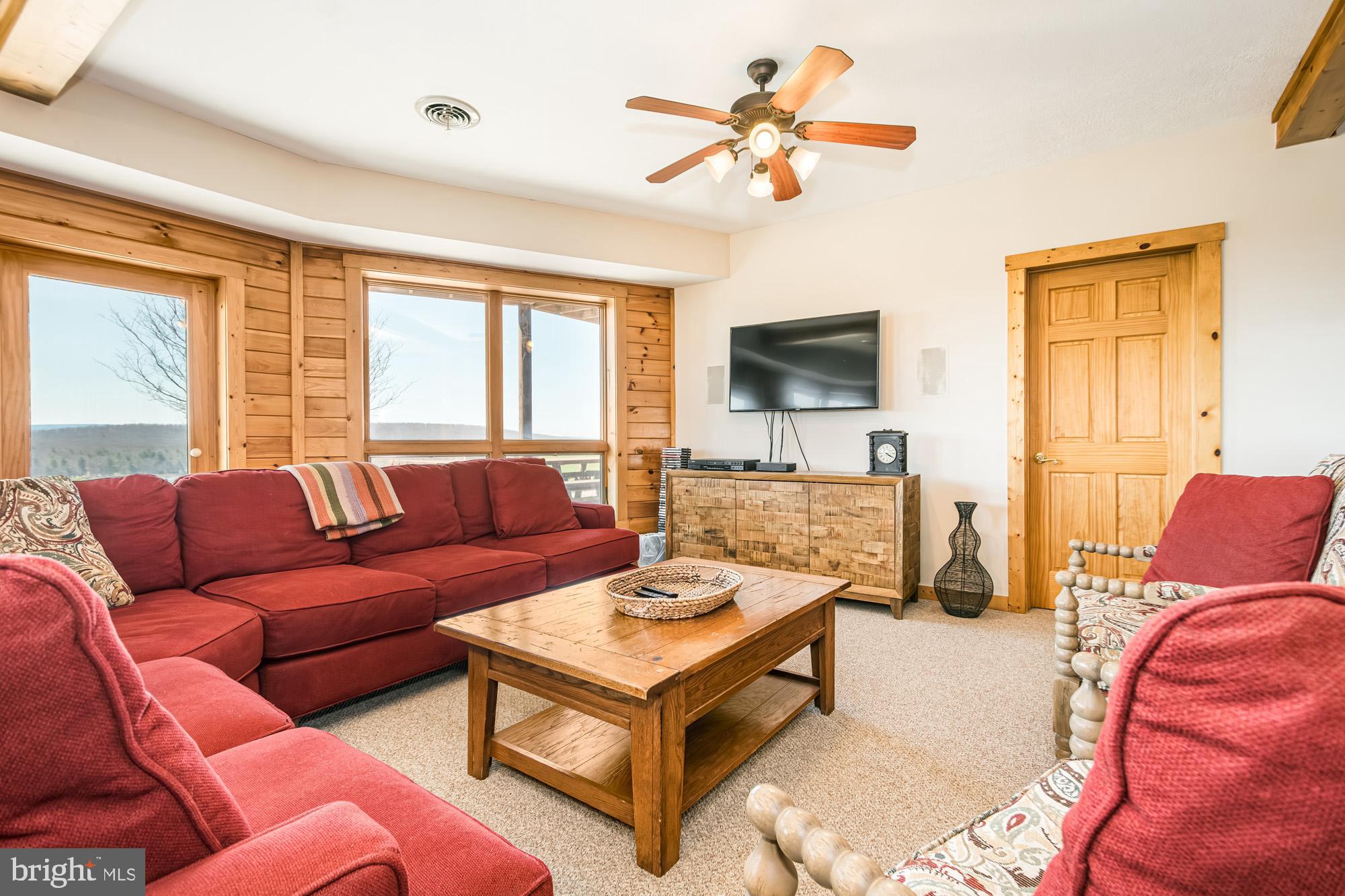 VISTAS OF WATERFRONT GREENS - Residential