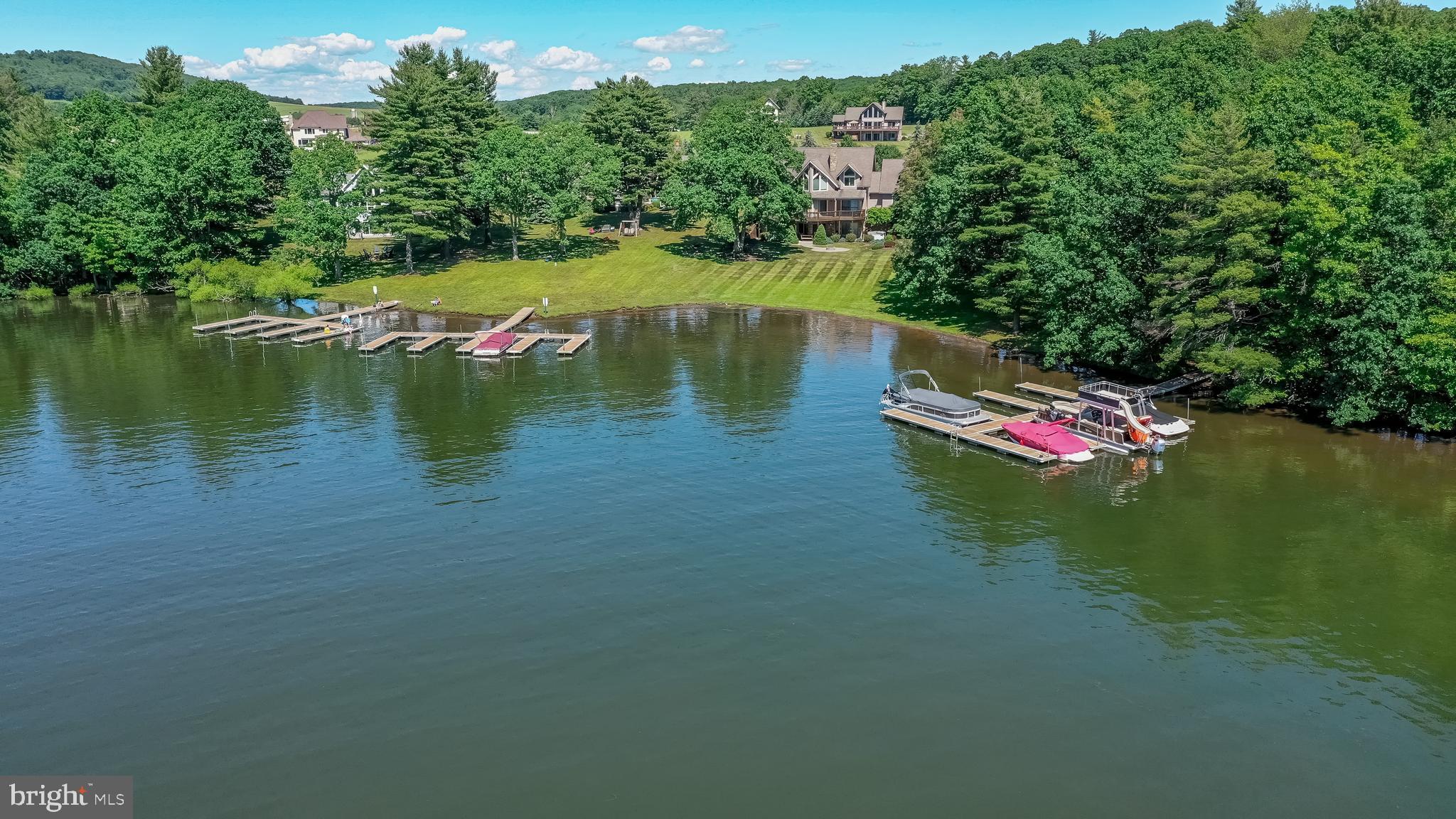 VISTAS OF WATERFRONT GREENS - Residential