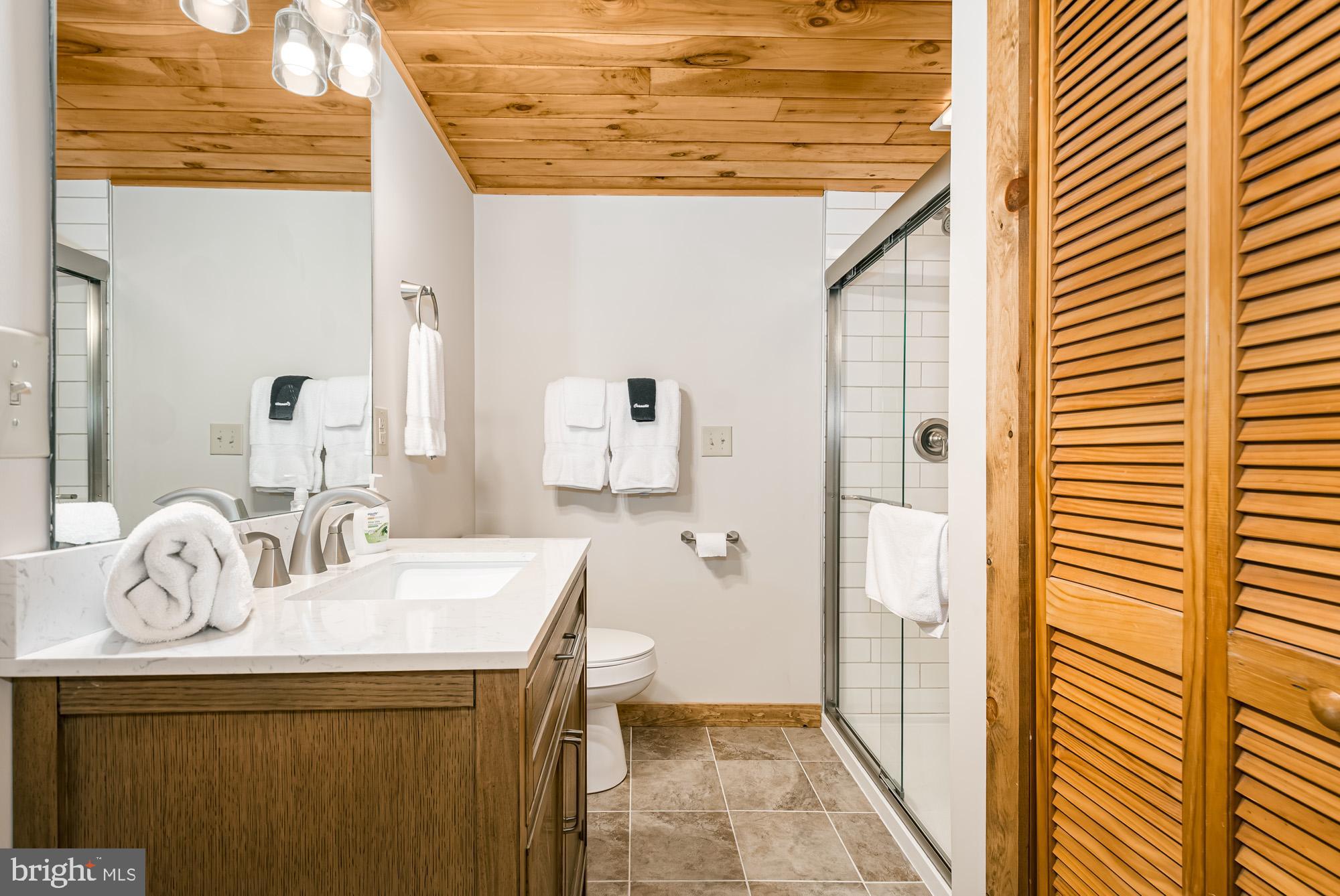 VISTAS OF WATERFRONT GREENS - Residential