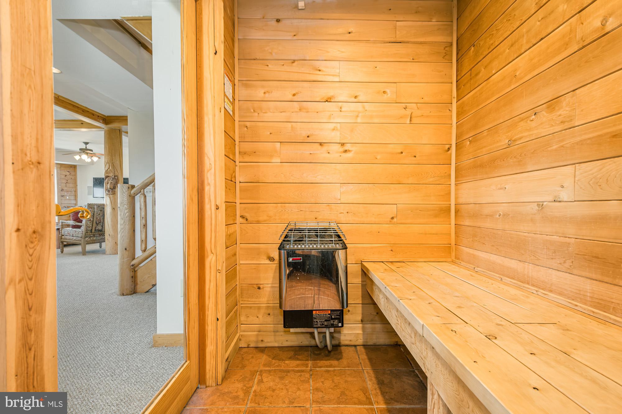 VISTAS OF WATERFRONT GREENS - Residential