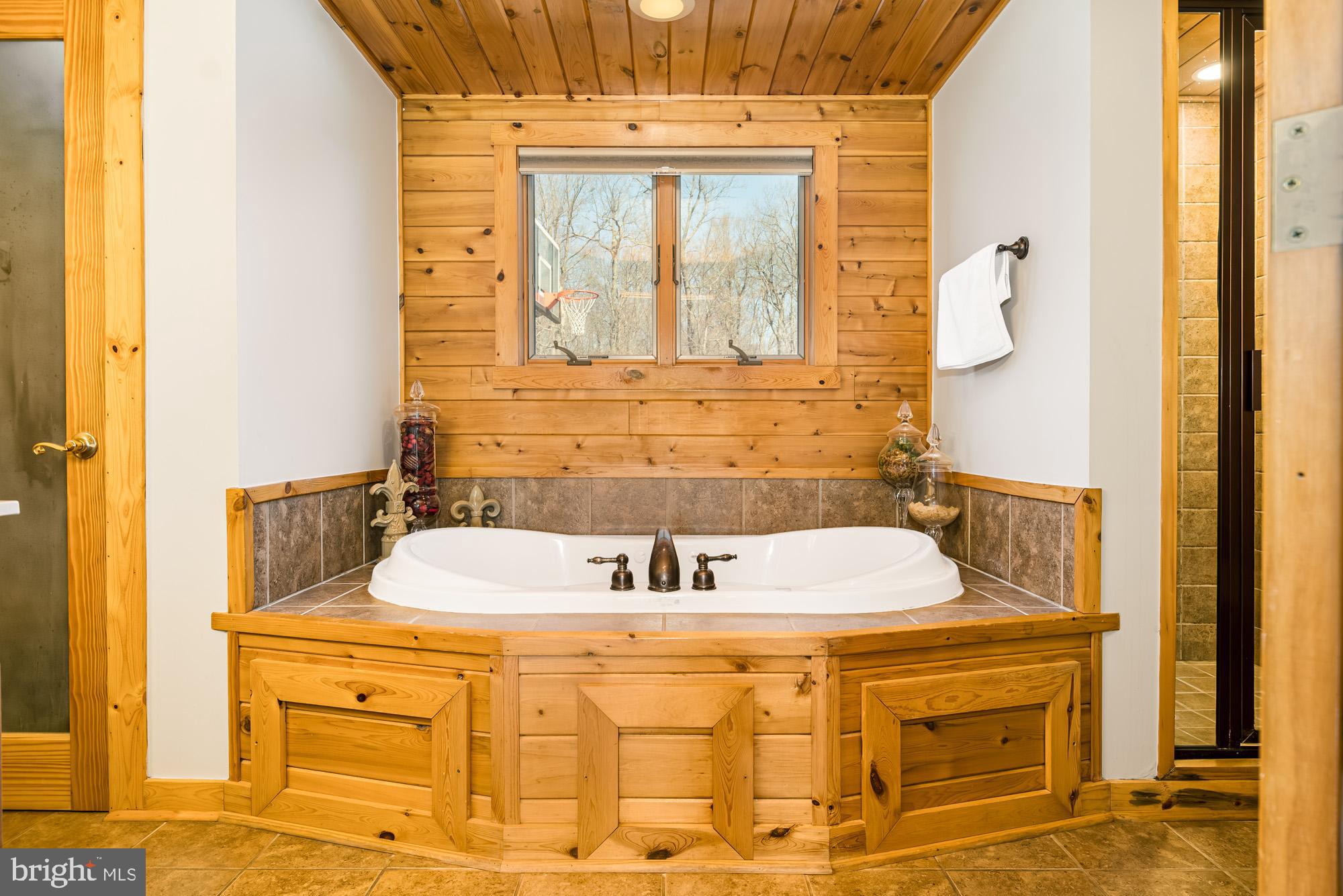 VISTAS OF WATERFRONT GREENS - Residential