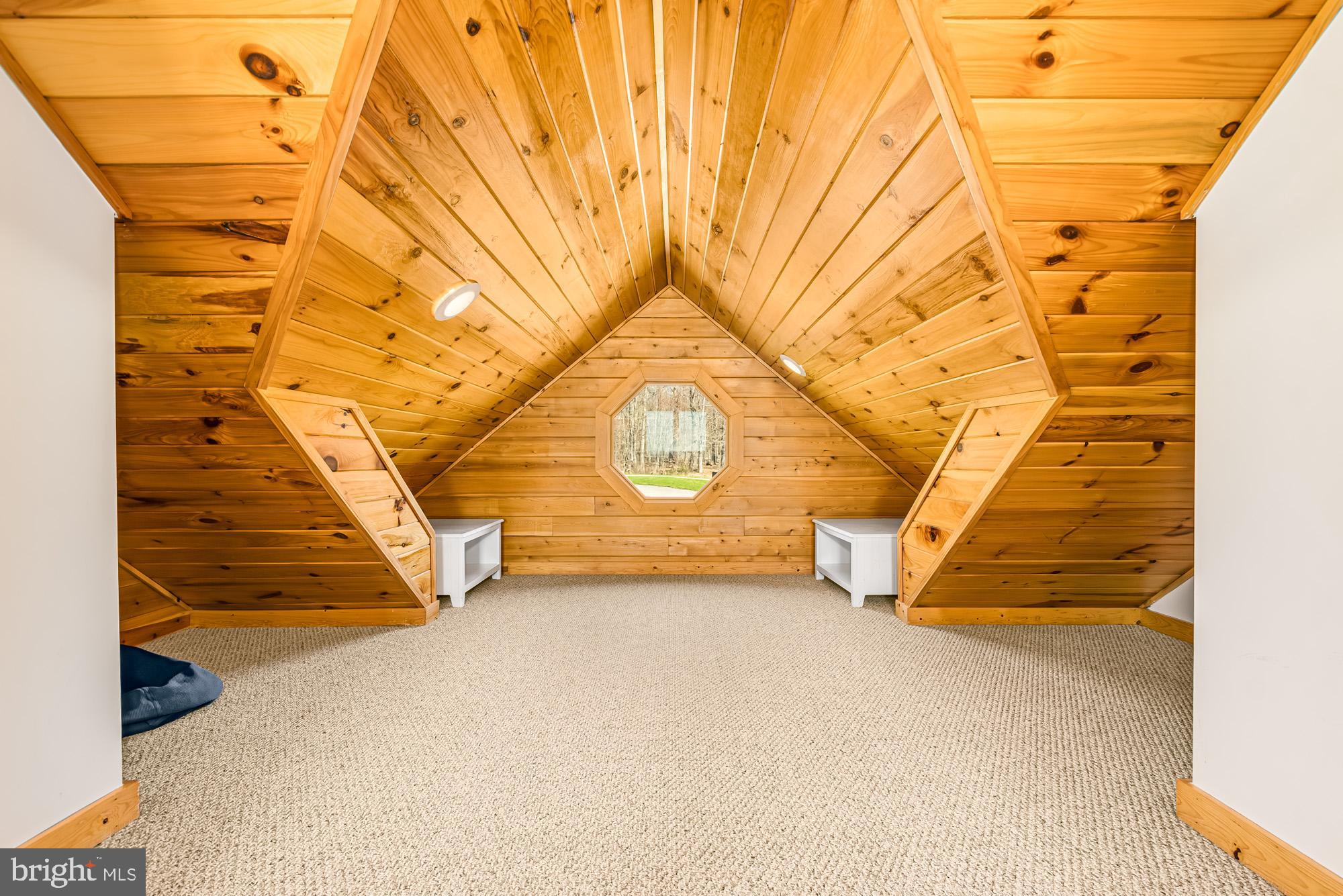 VISTAS OF WATERFRONT GREENS - Residential