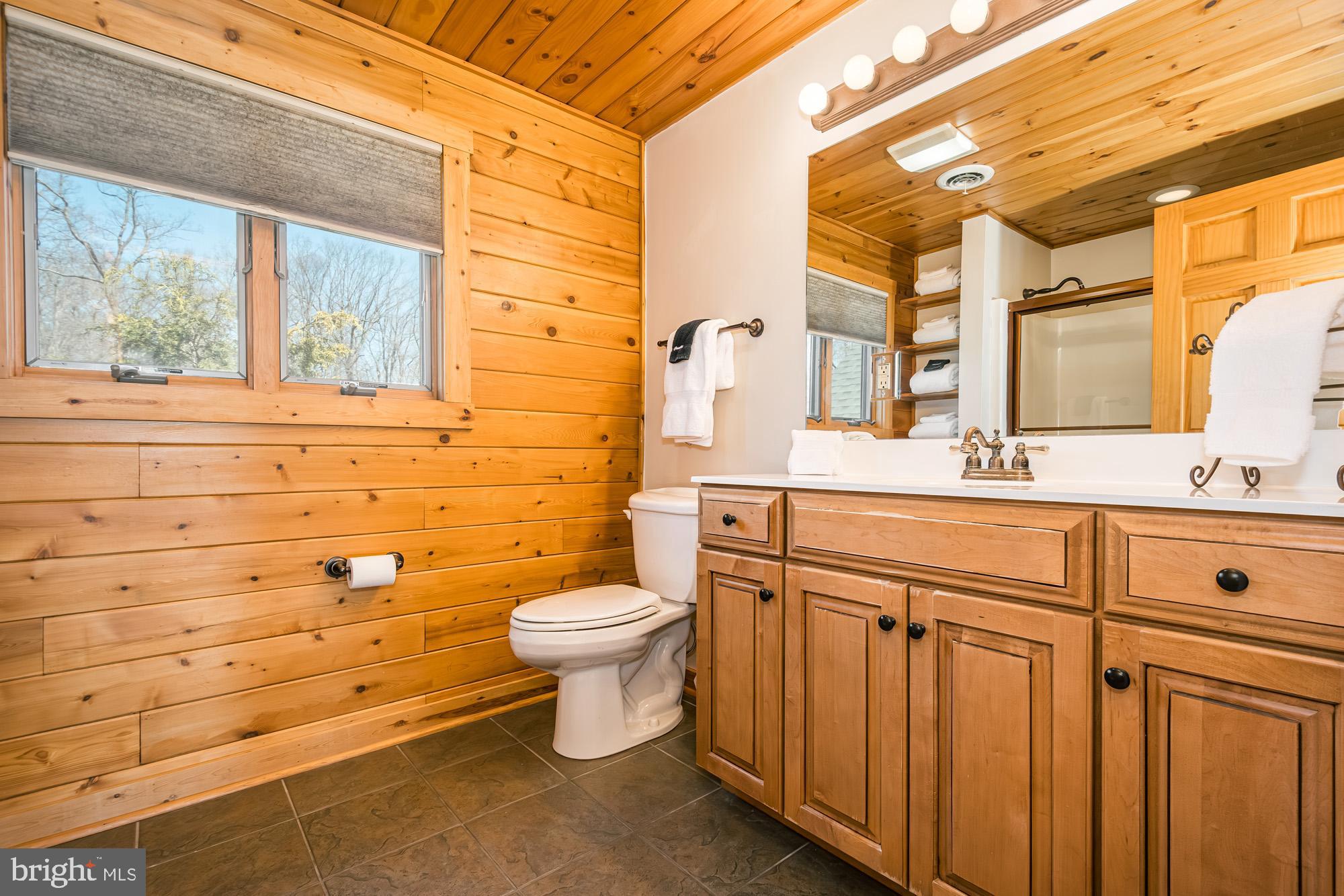 VISTAS OF WATERFRONT GREENS - Residential