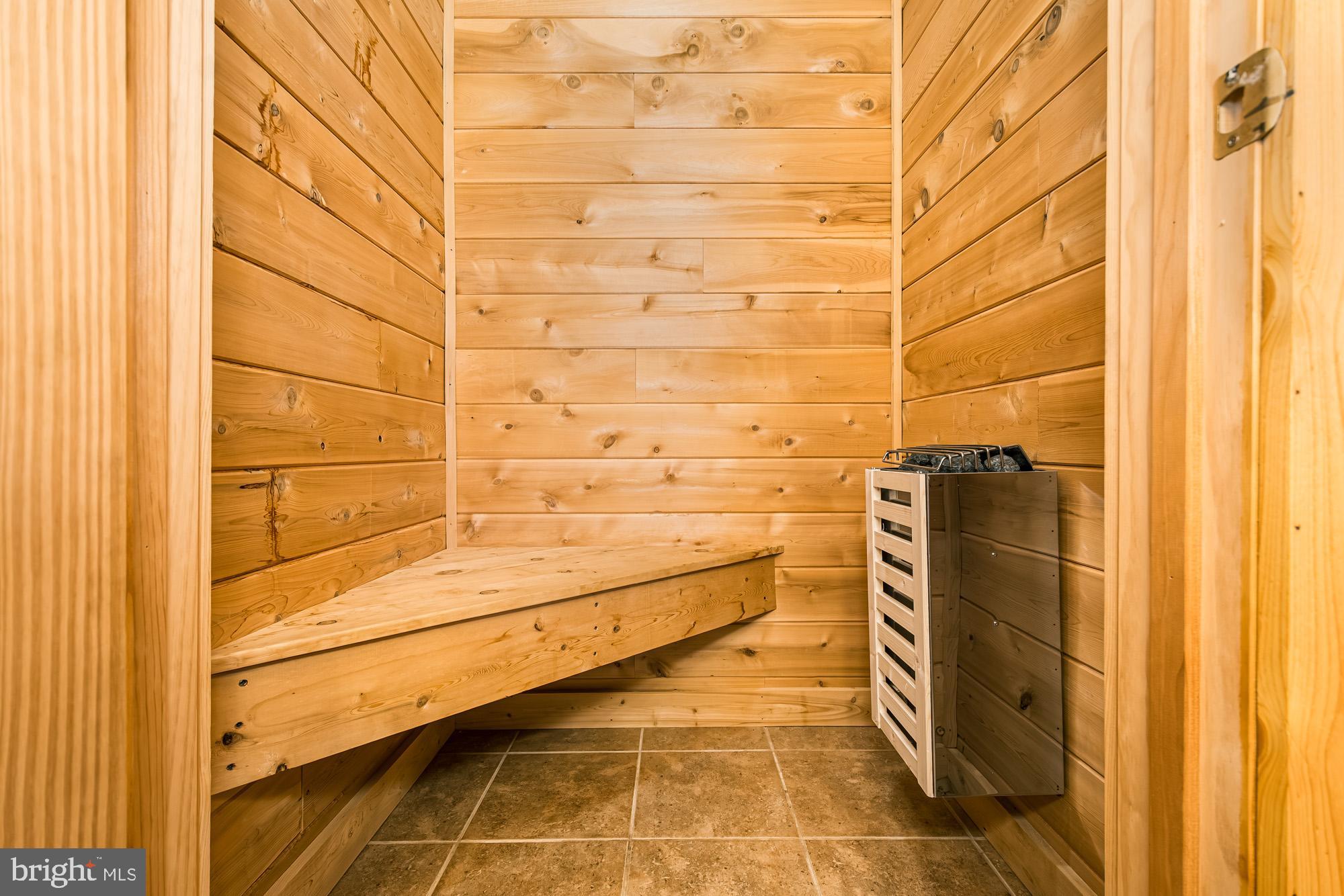 VISTAS OF WATERFRONT GREENS - Residential