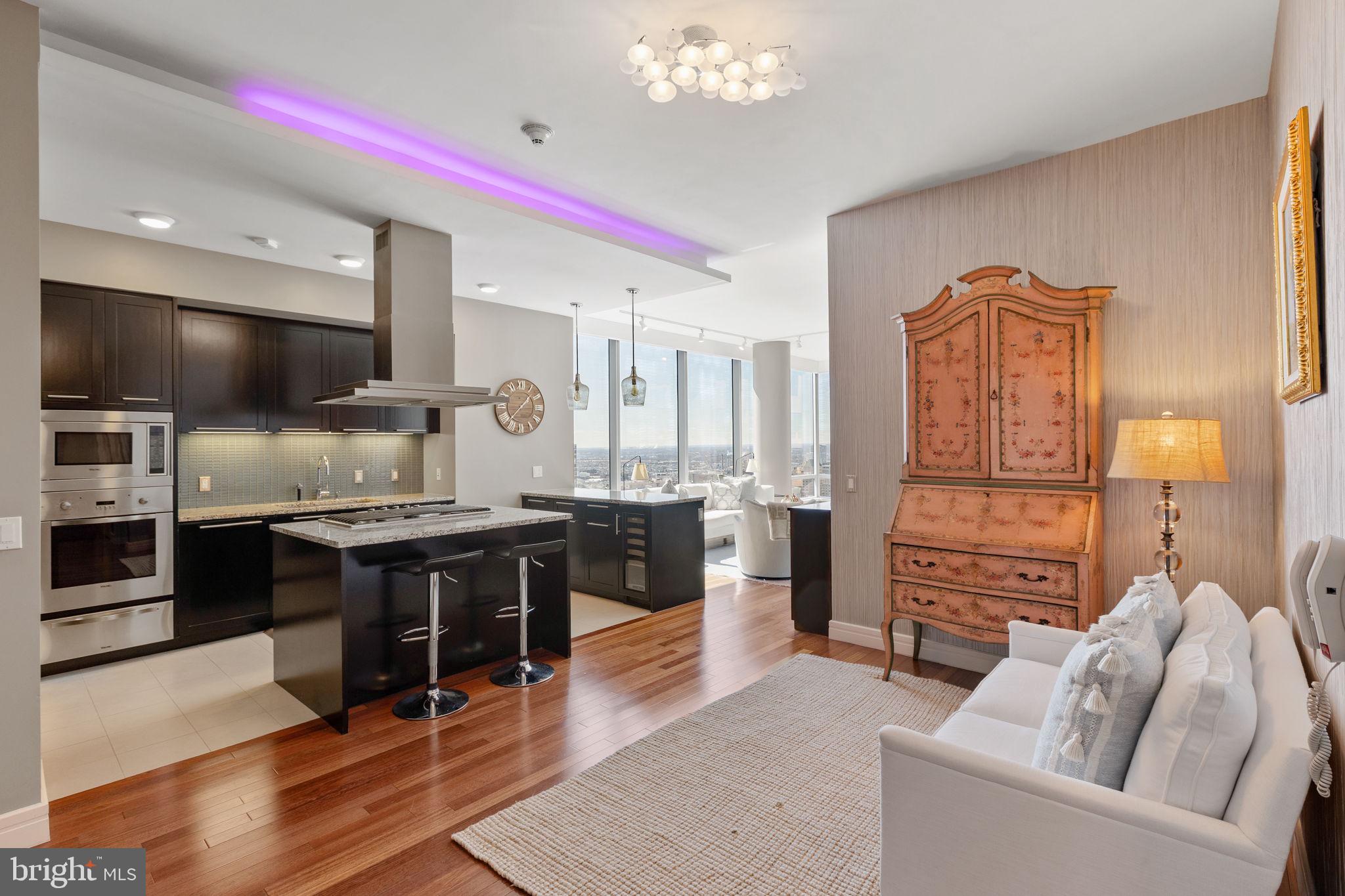 RITTENHOUSE SQUARE - Residential