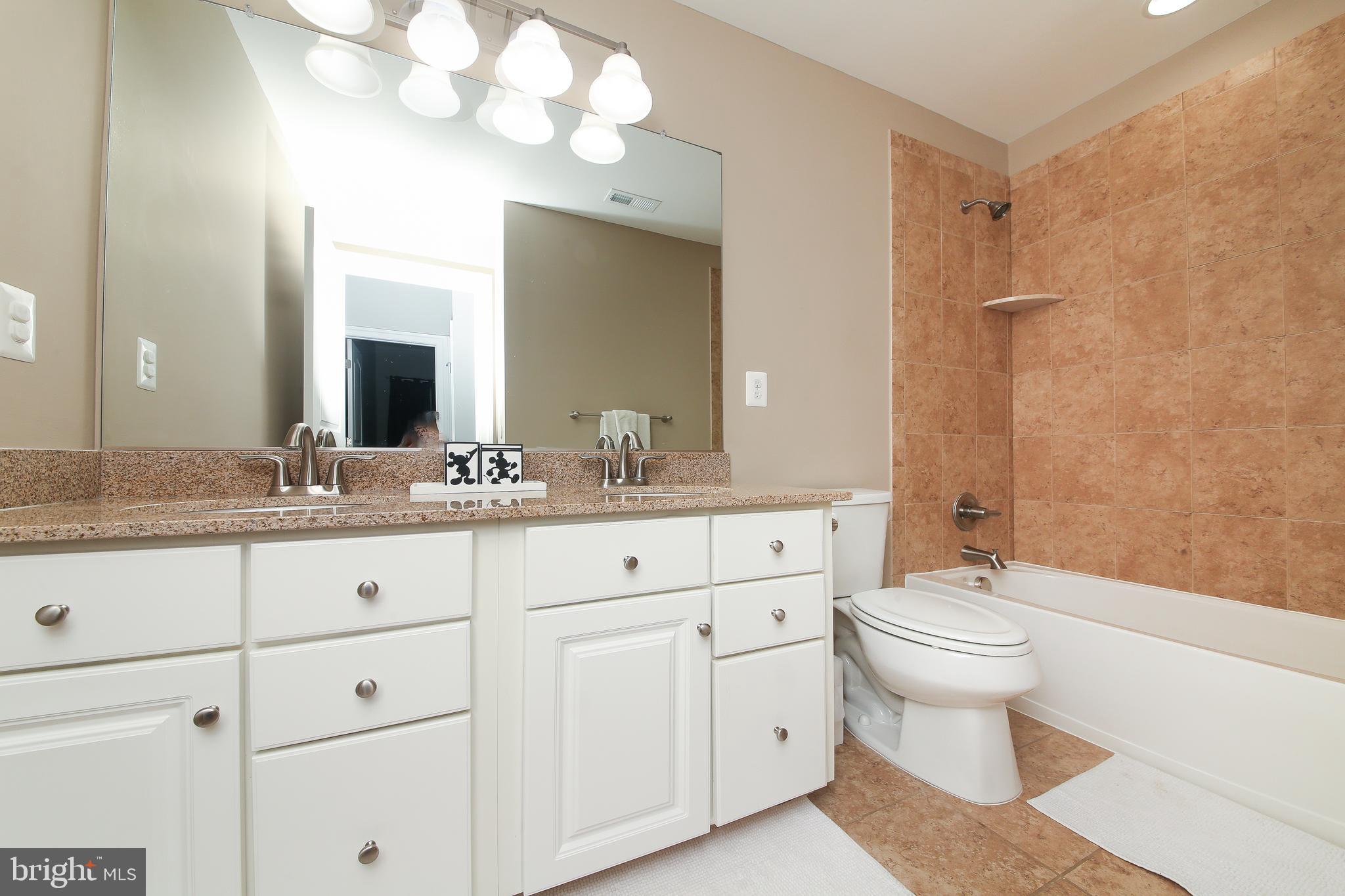 CARRIAGE HILL - Residential Lease