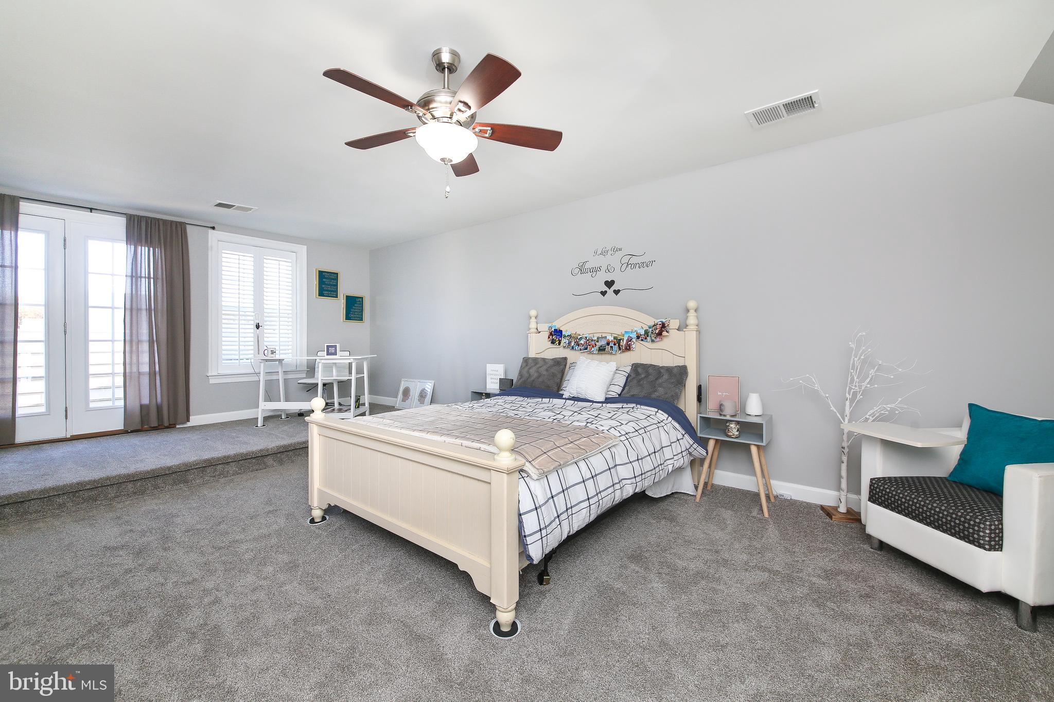 CARRIAGE HILL - Residential Lease