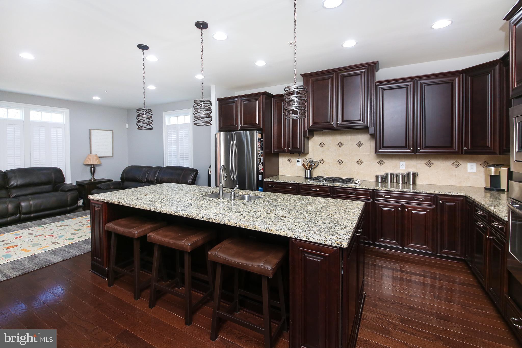 CARRIAGE HILL - Residential Lease