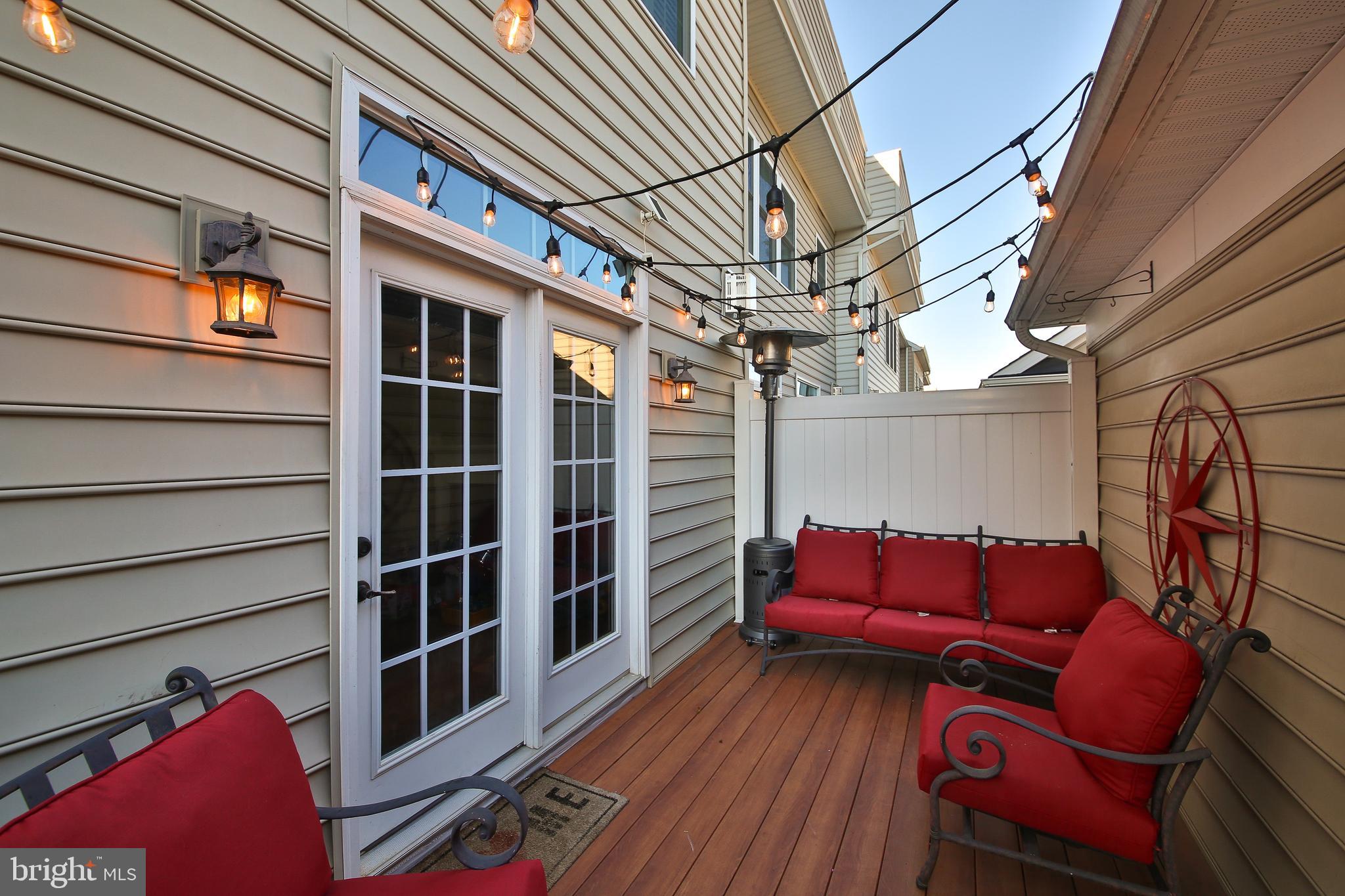 CARRIAGE HILL - Residential Lease