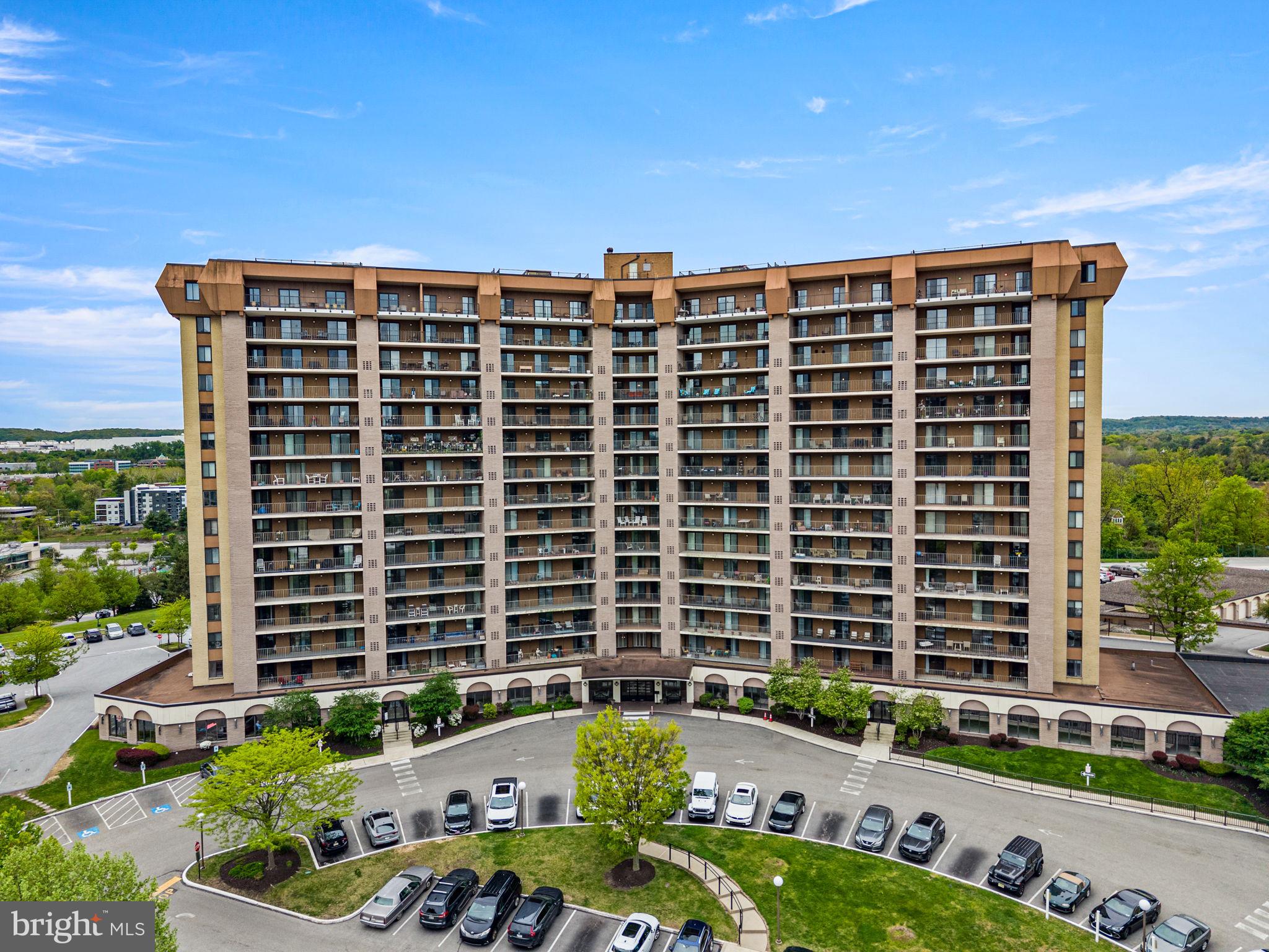 VALLEY FORGE TOWER - Residential