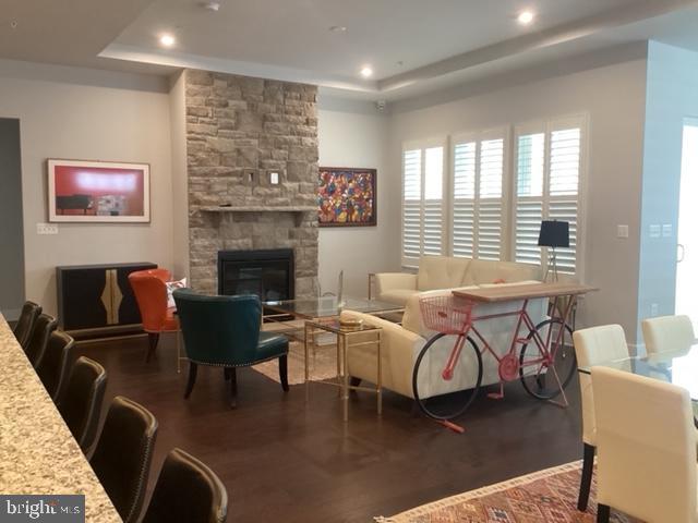 FOUR SEASONS AT KENT ISLAND - Residential Lease