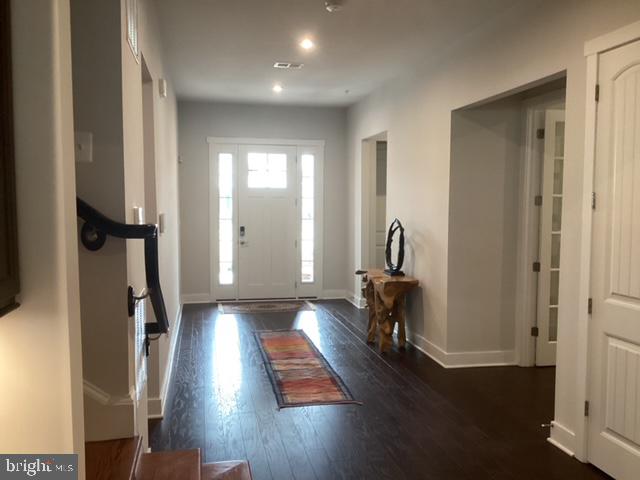 FOUR SEASONS AT KENT ISLAND - Residential Lease