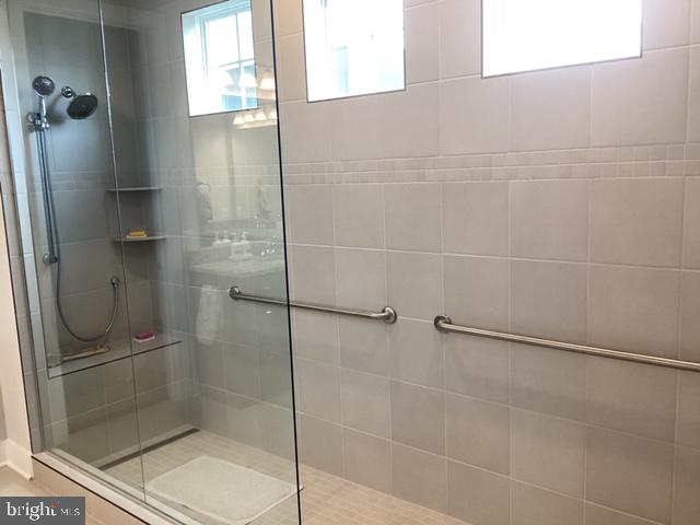 FOUR SEASONS AT KENT ISLAND - Residential Lease